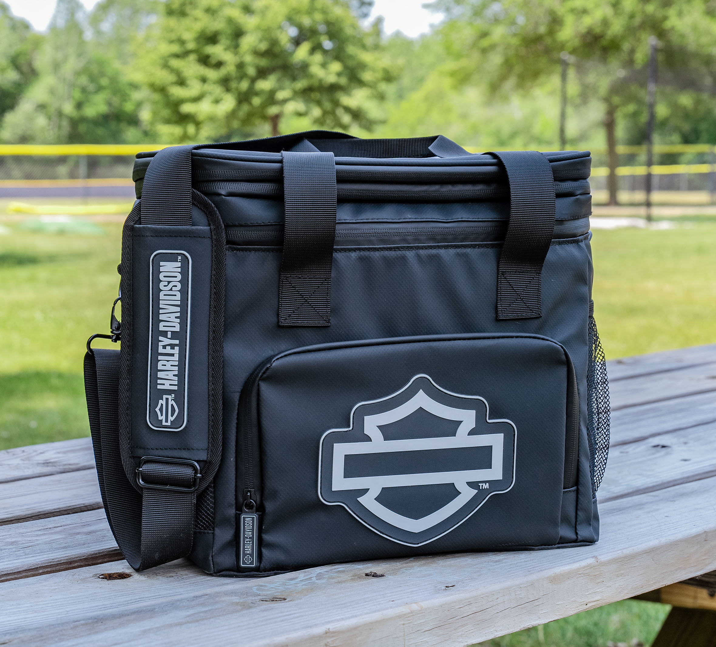 H-D Open Bar & Shield Soft Cooler