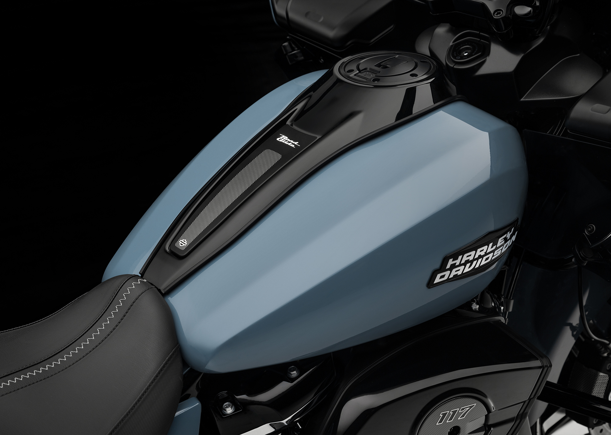 Road Glide Beauty shot