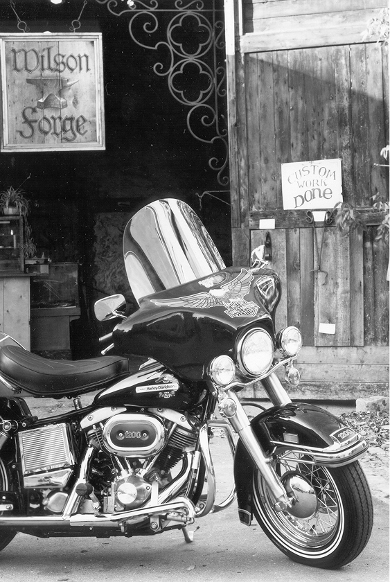The '76 Bicentennial Liberty Edition: The Birth of a Harley
