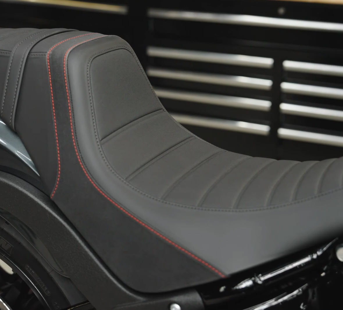 Switchback Seat – Red Stitch