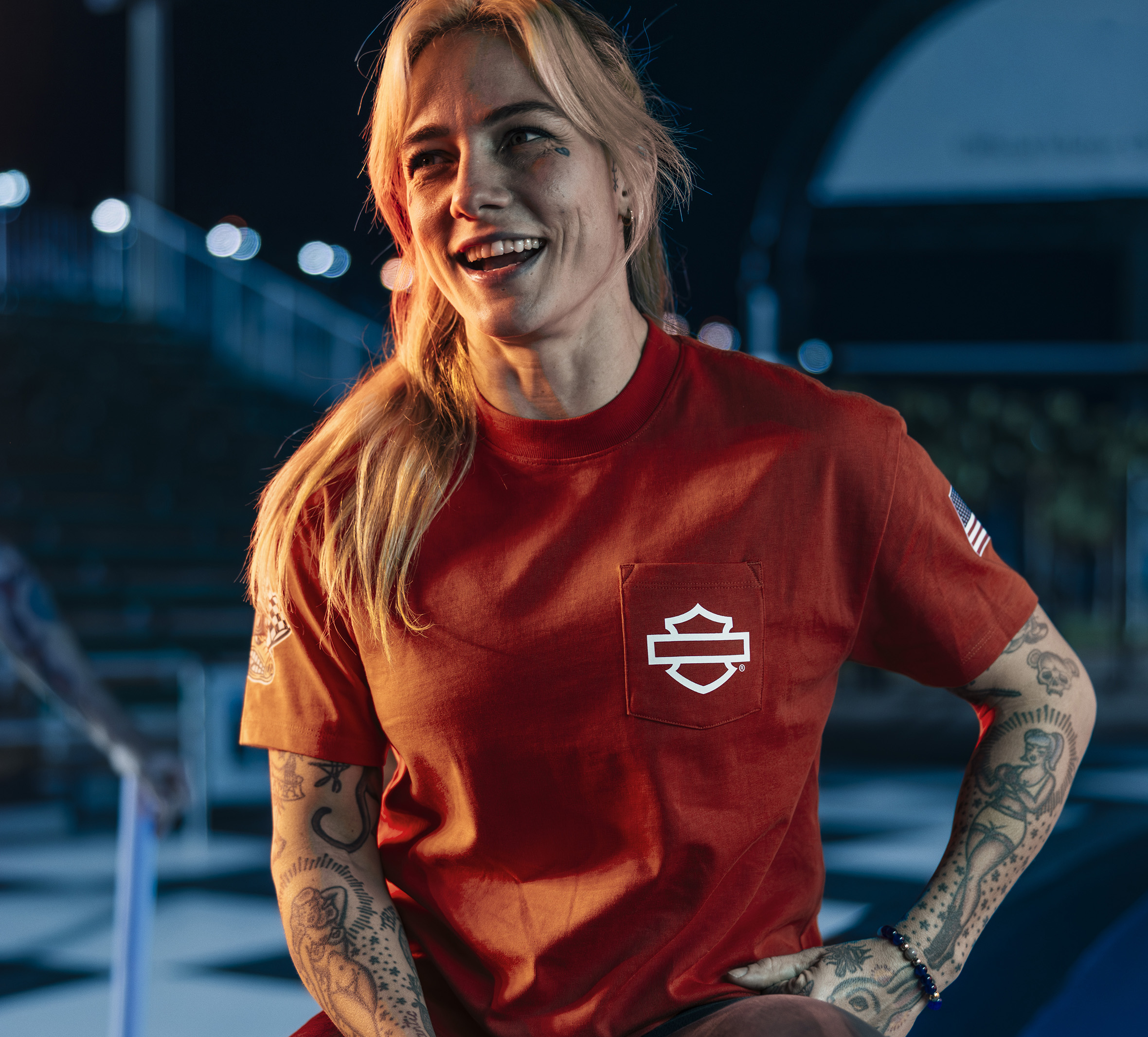 Camiseta Factory Racing Fanwear Boxy Pocket para mujer