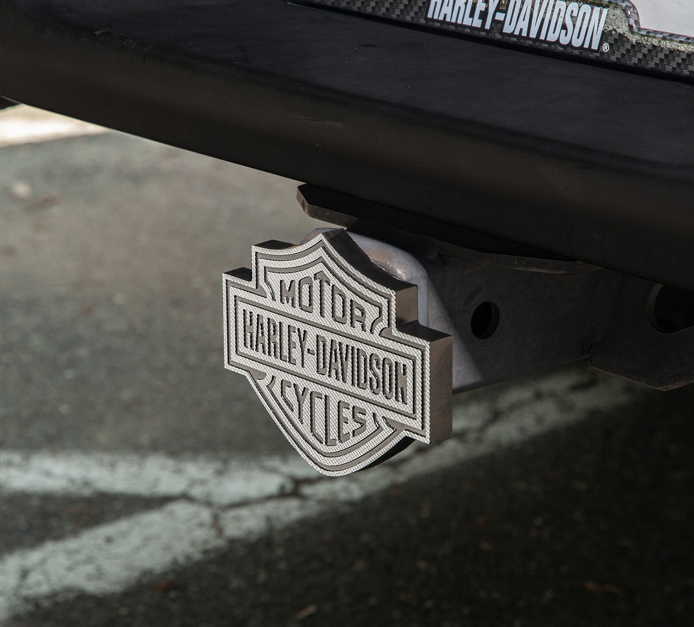 Harley-Davidson Bar &Shield Diamond Cut Hitch Plug