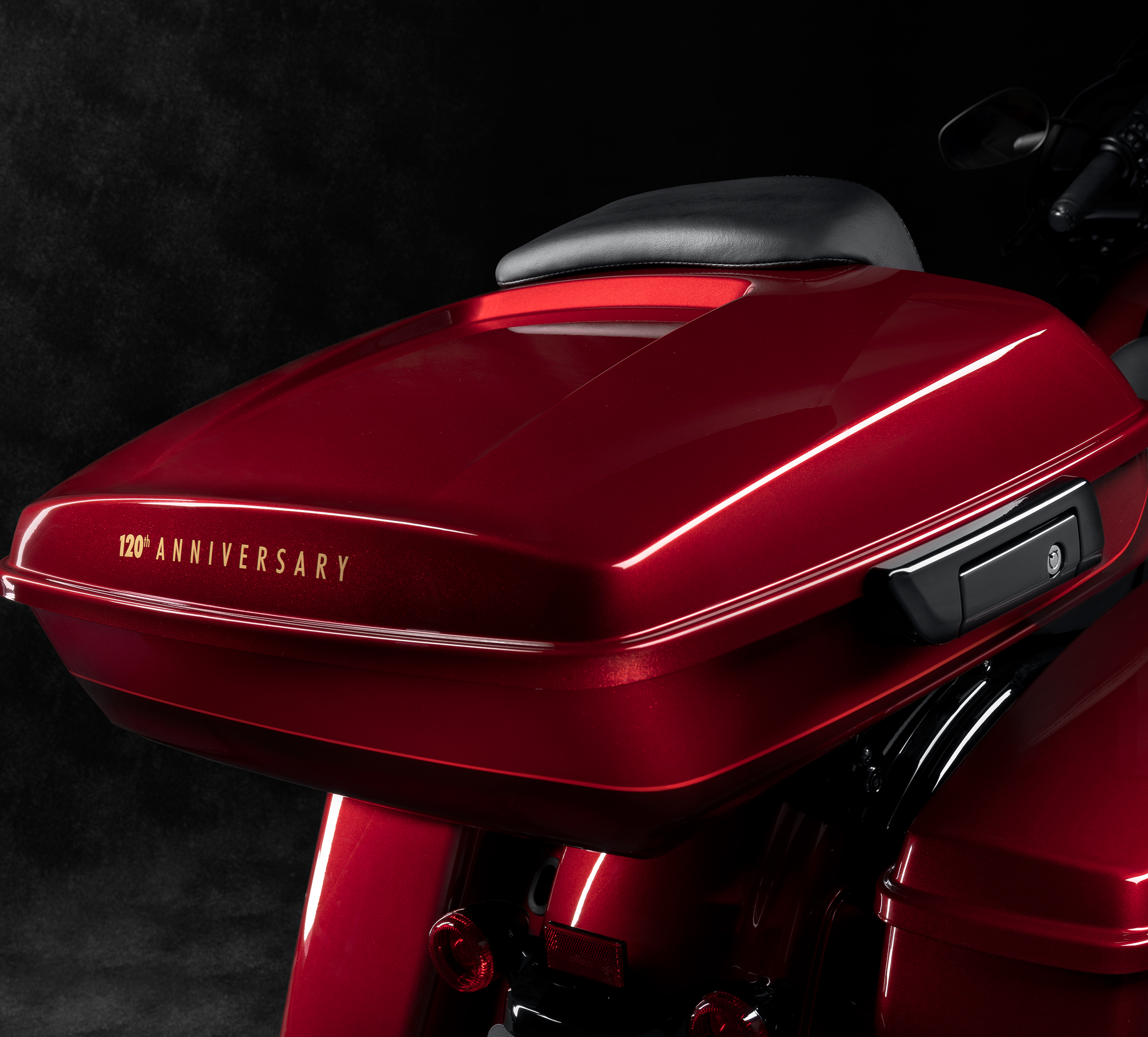 Color-Matched Chopped Tour-Pak Luggage - Heirloom Red Fade