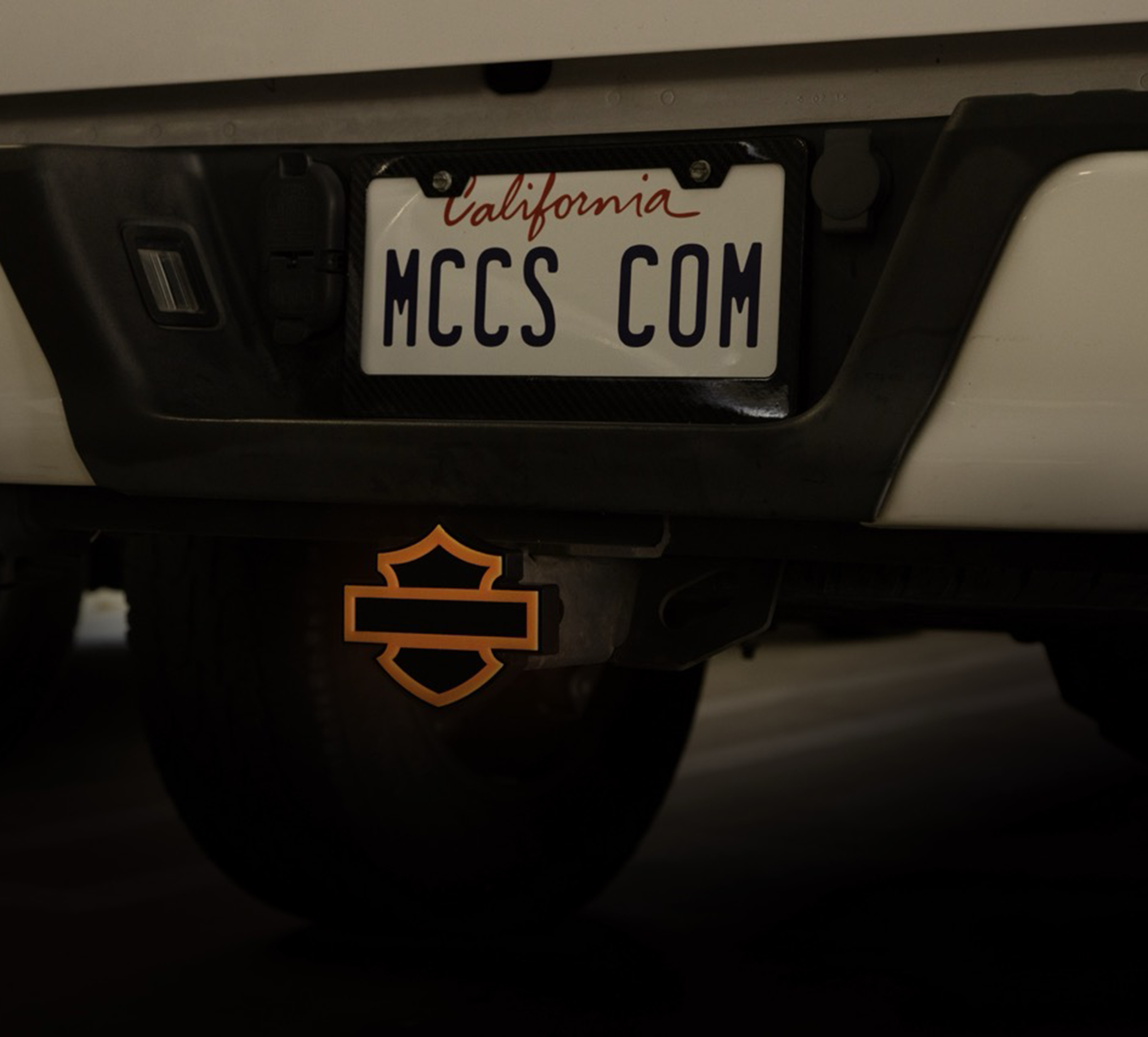 Bar & Shield Light up Hitch Plug Cover