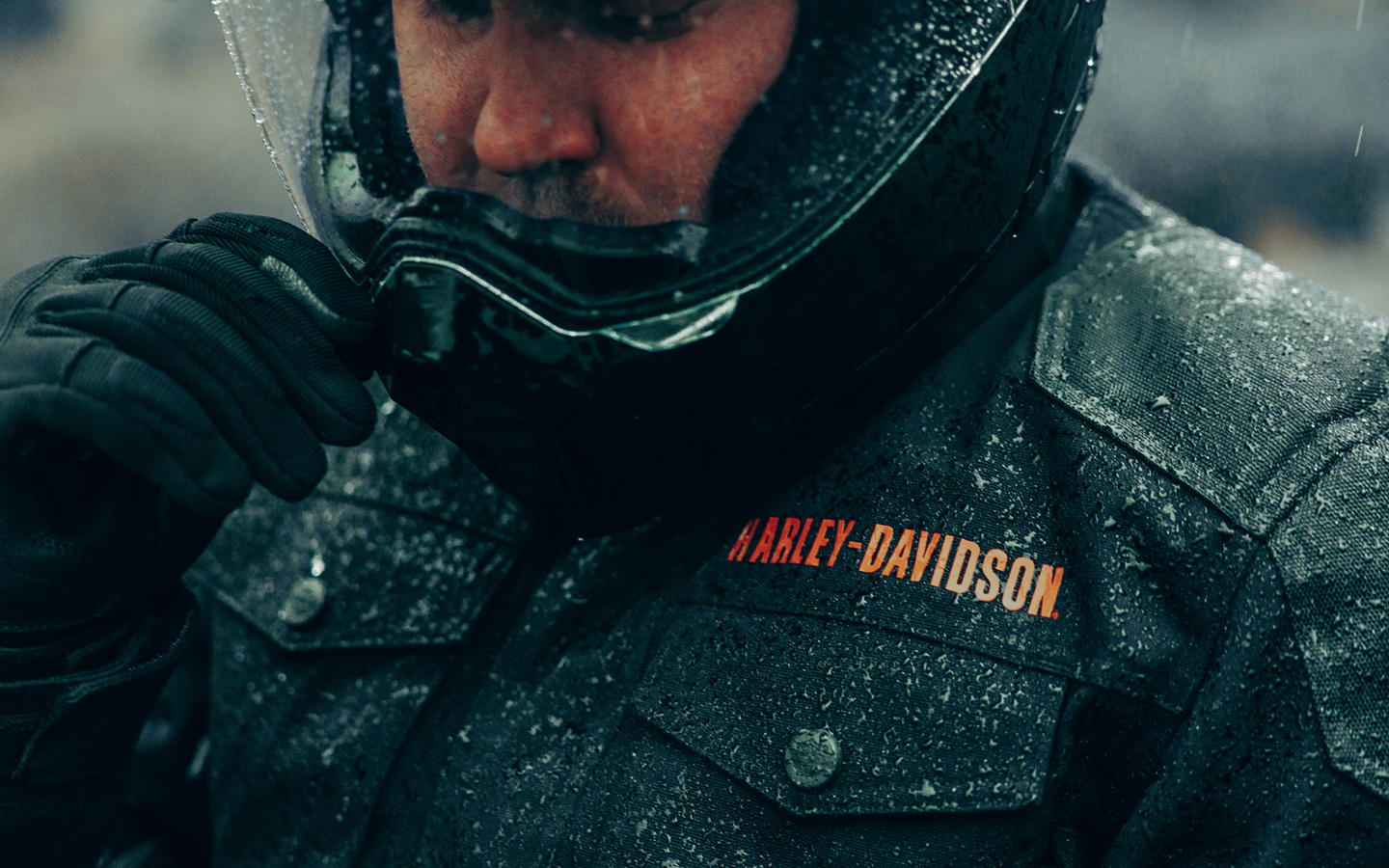 Person wearing Quest Triple Vent System Jacket