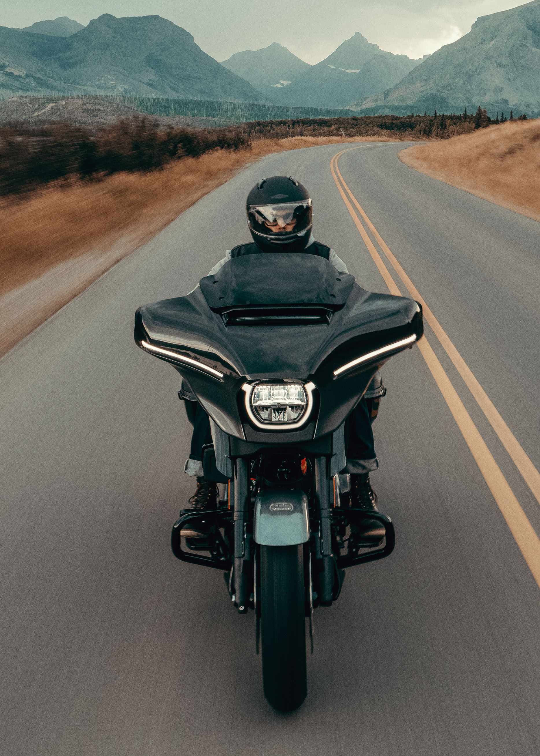2025 CVO Street Glide riding shot