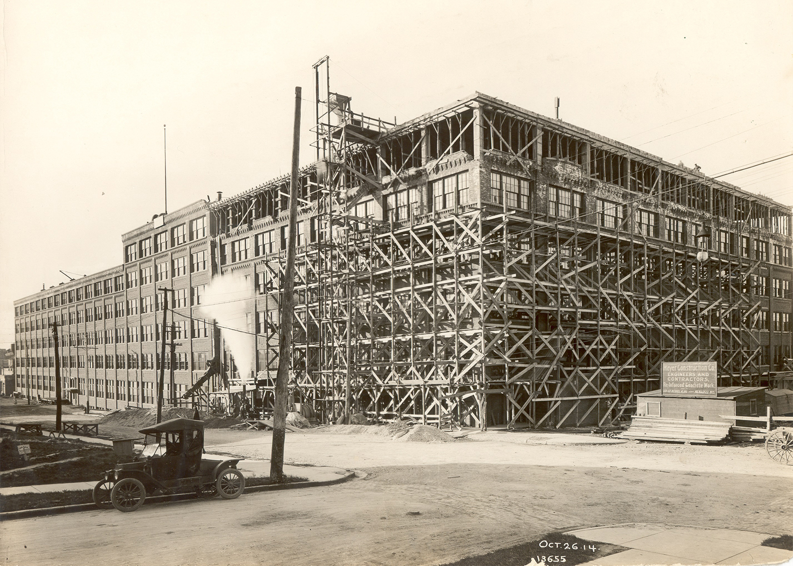 Juneau Avenue headquarters under construction 
