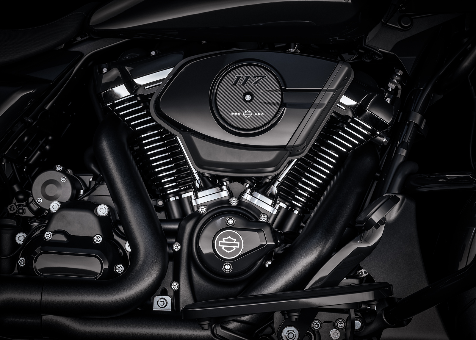 2025 Road Glide Milwaukee 117 engine