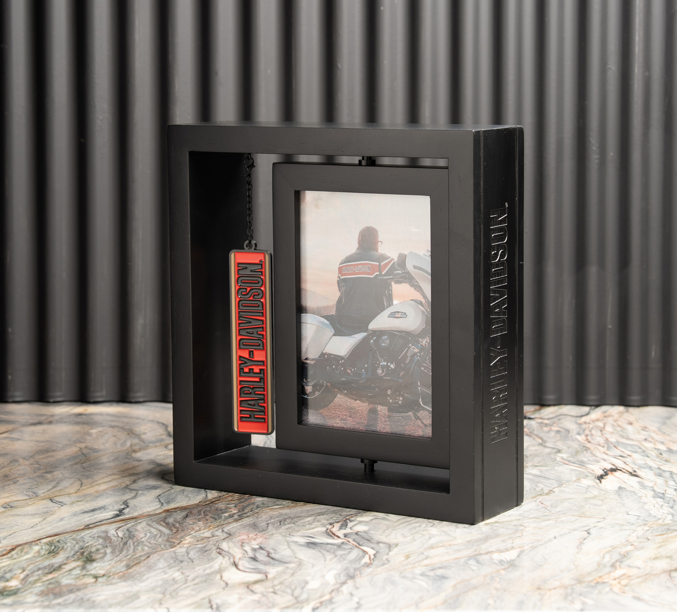 H-D Trenton Picture Frame | Harley-Davidson USA