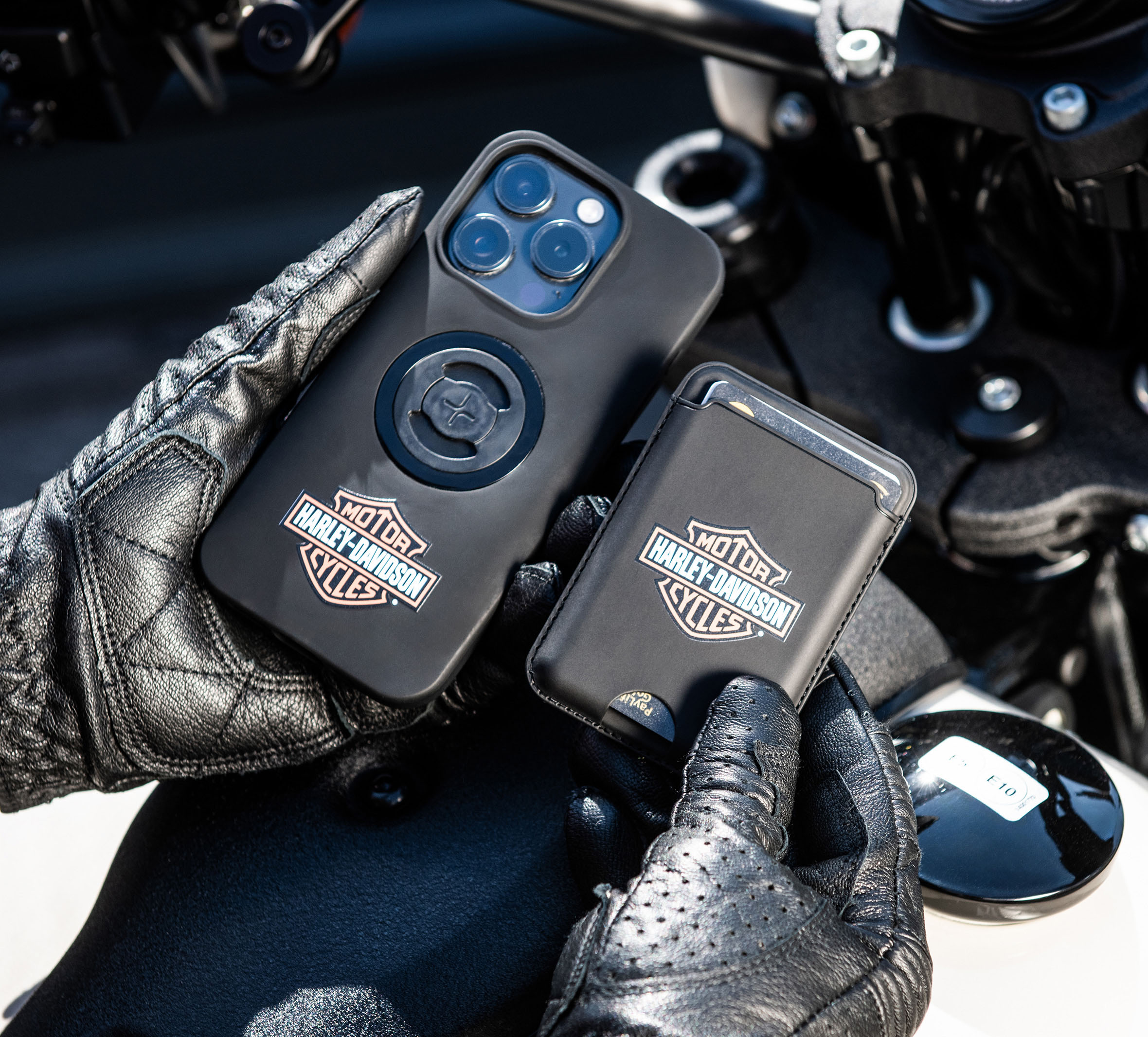 H-D Card Wallet- Classic Bar & Shield