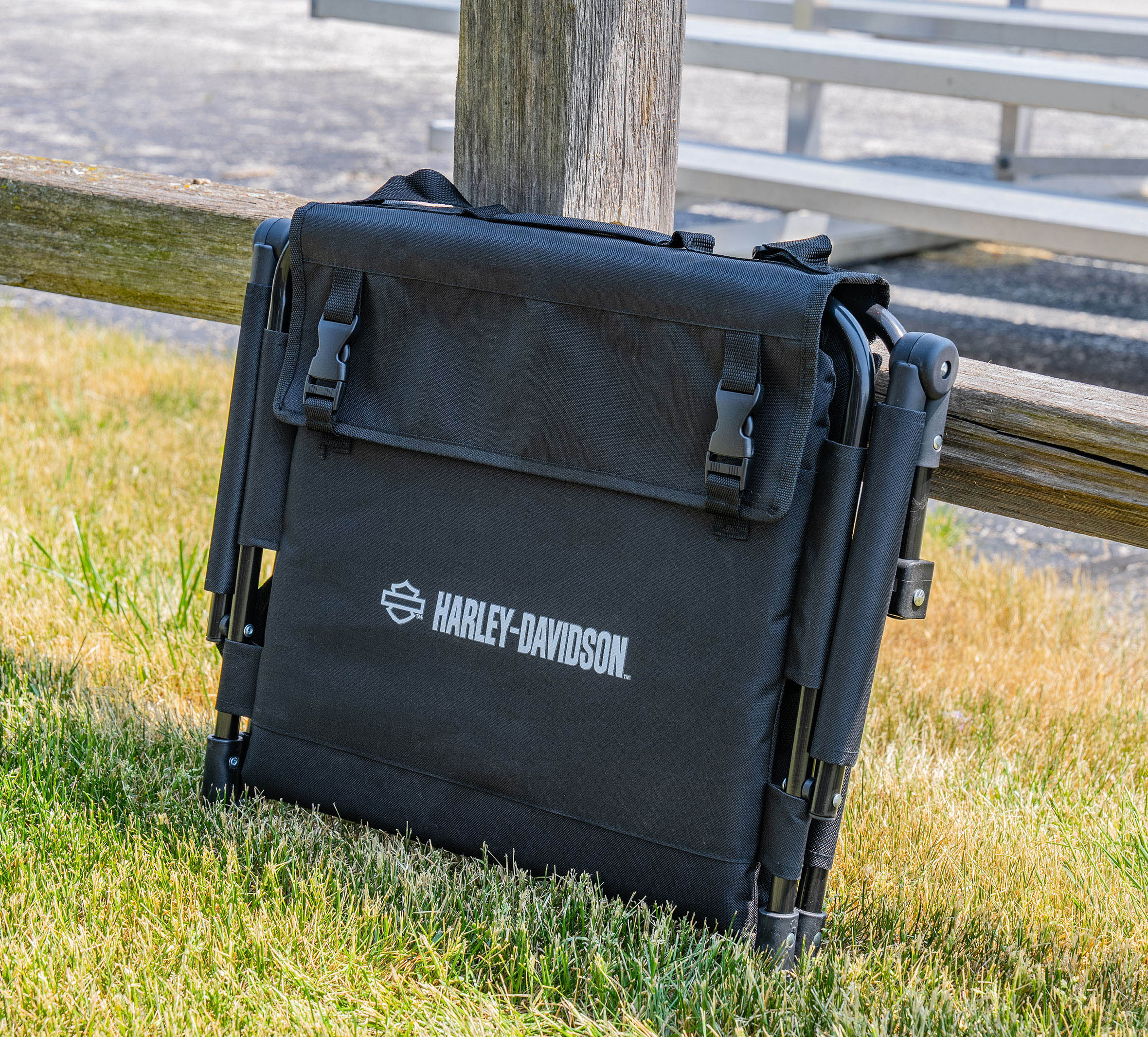 H-D Open Bar & Shield Stadium Seat