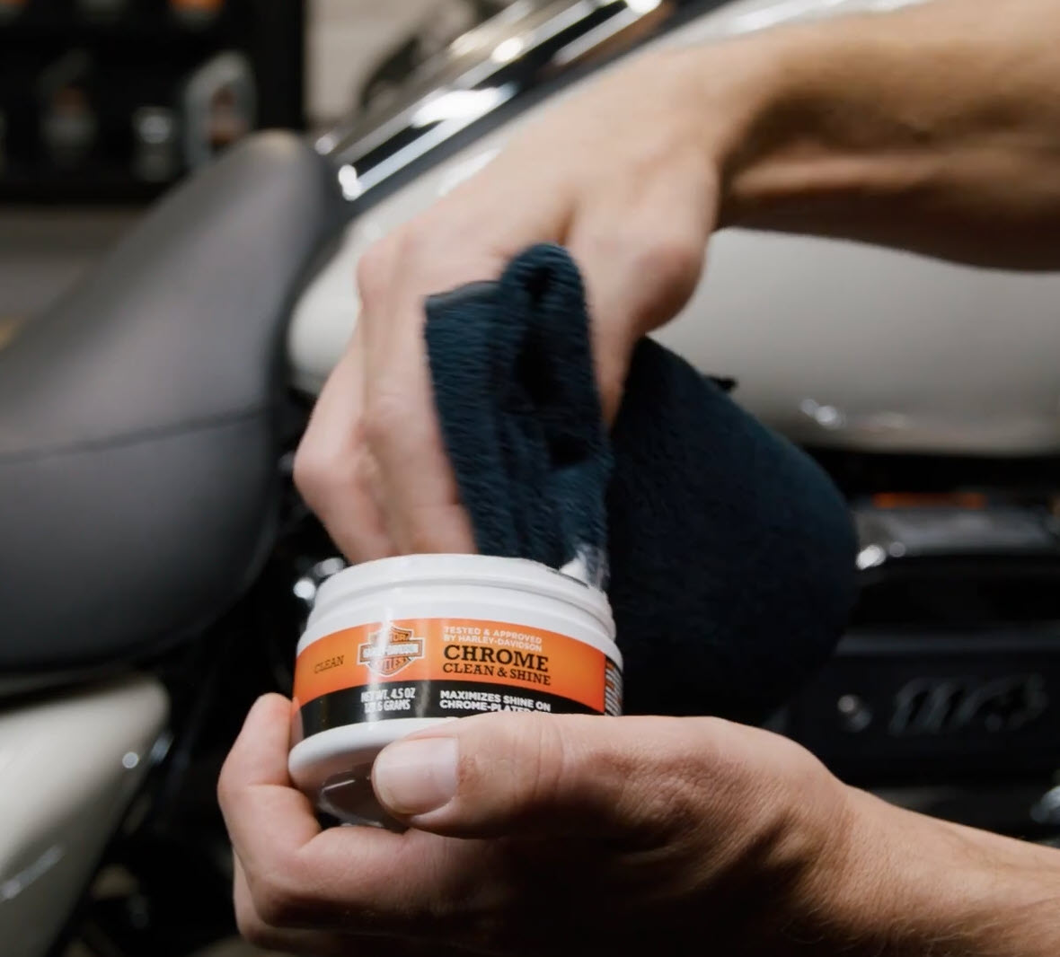 Chrome Clean & Shine