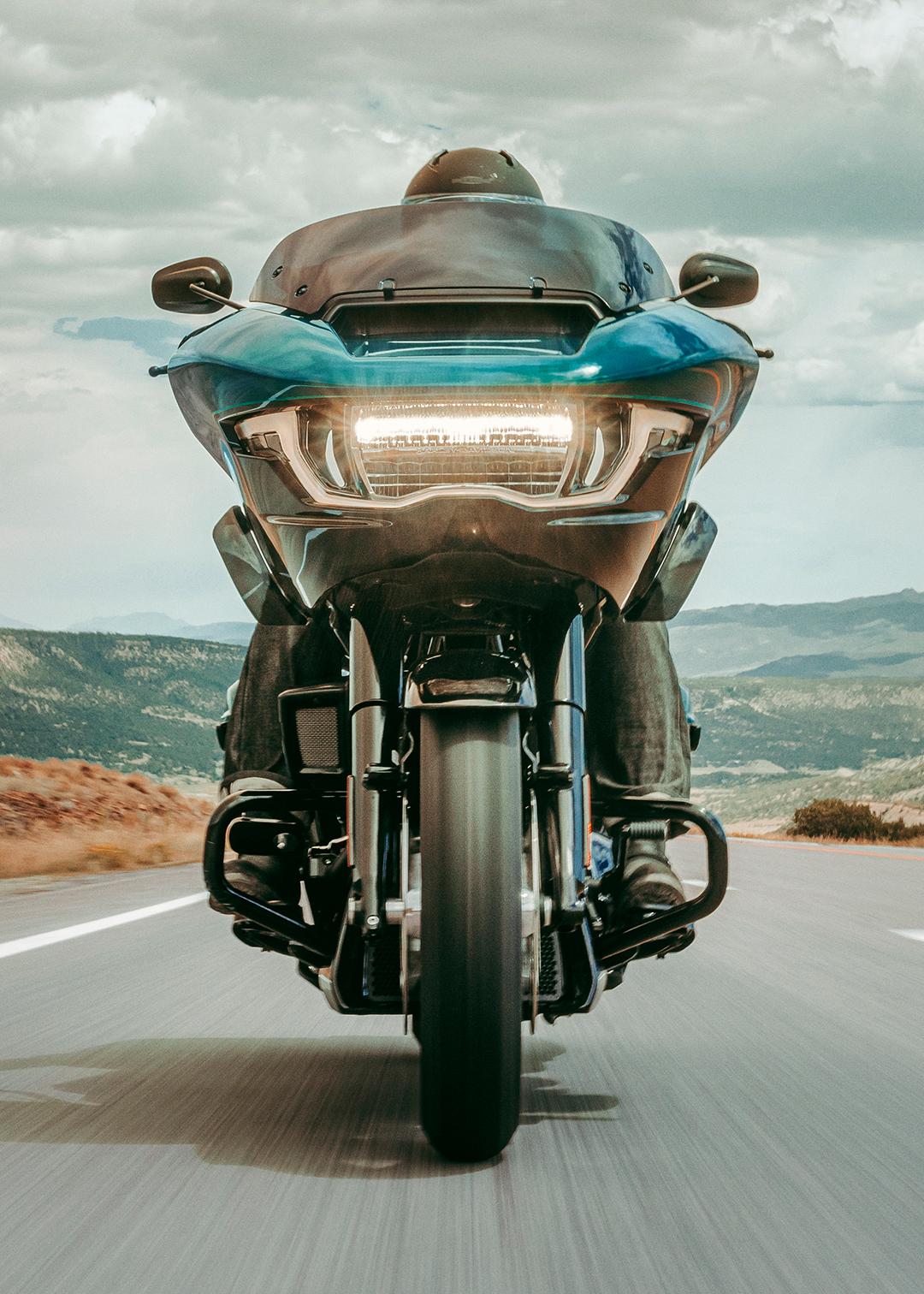 2026 Road Glideモーターサイクル | Harley-Davidson JP