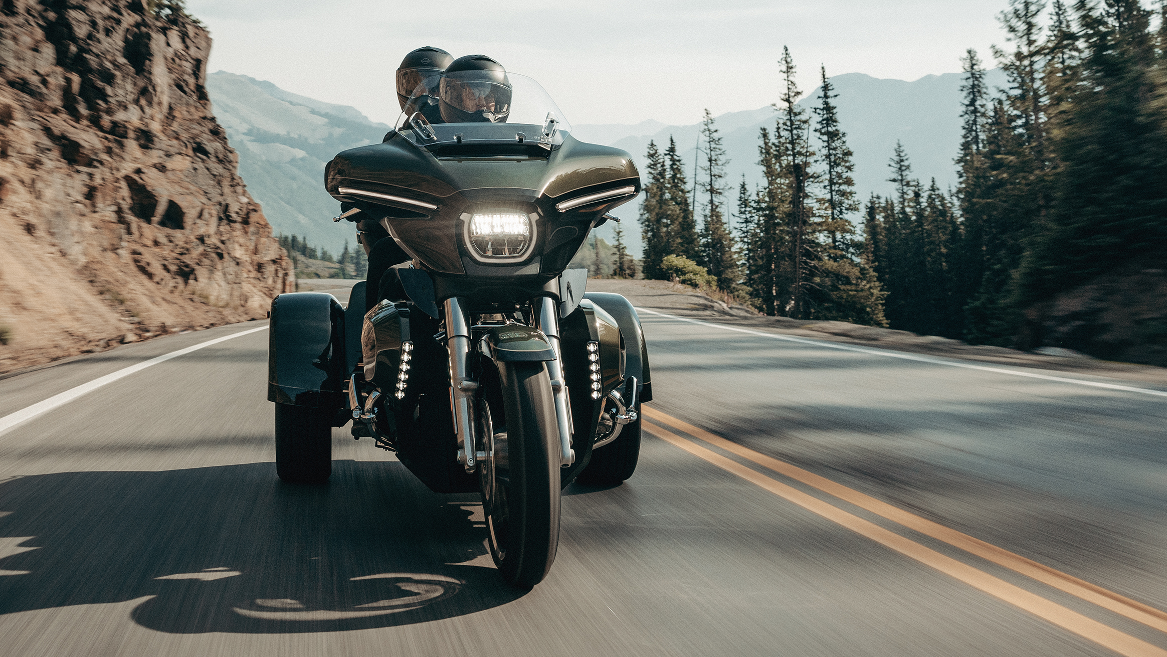 2026 Street Glide 3 Limited Riding Shot