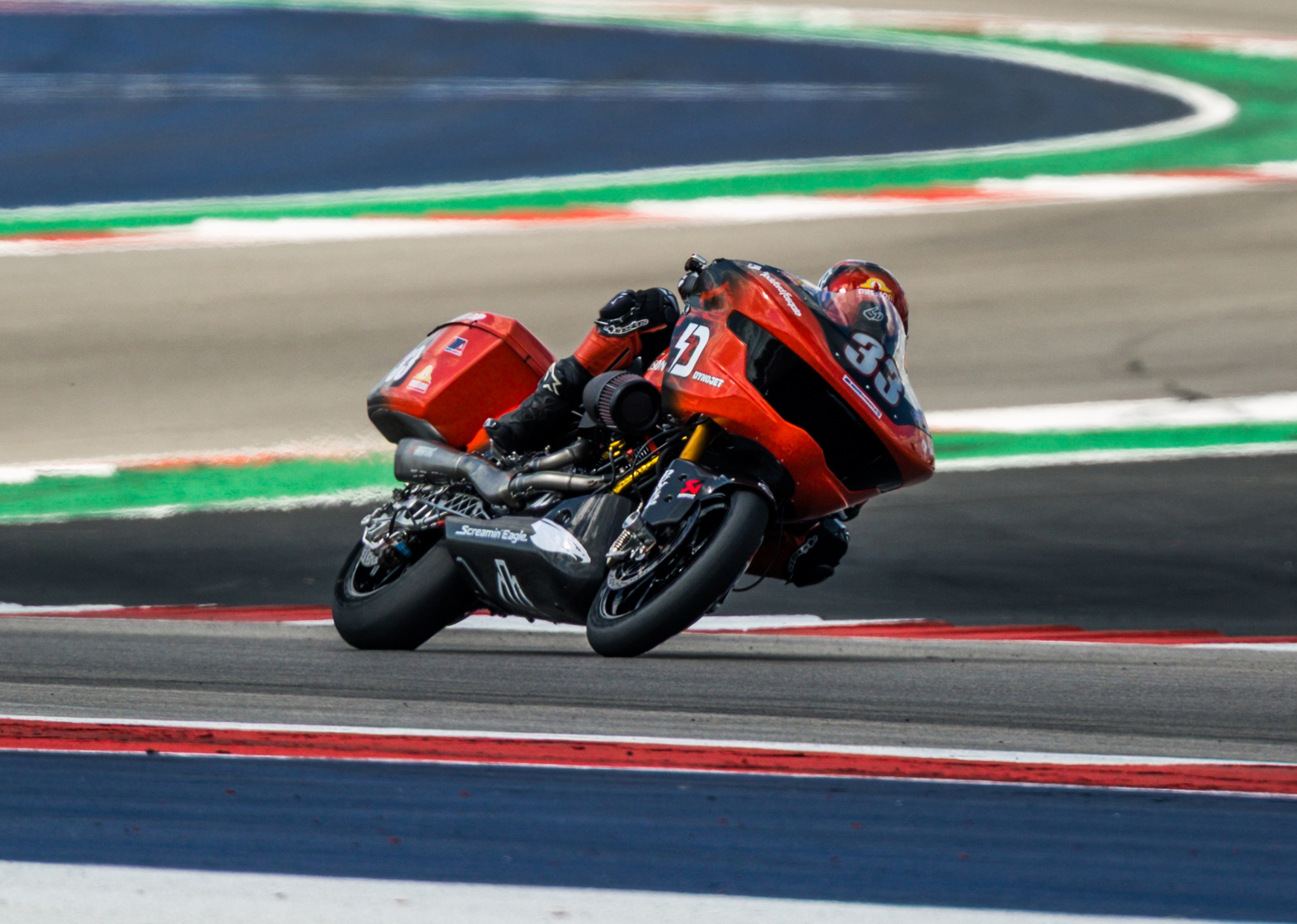 Kyle Wyman leans through a corner during a King Of The Baggers race.