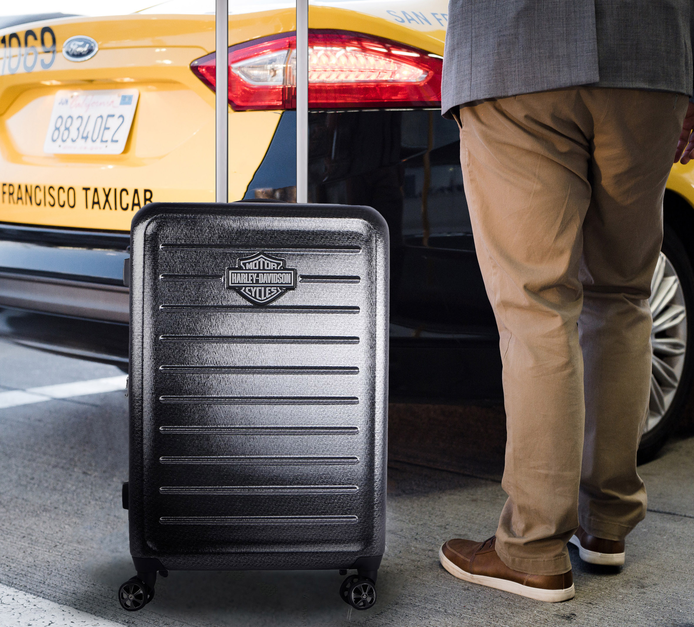 Cruiser 30" Large Hardside Luggage