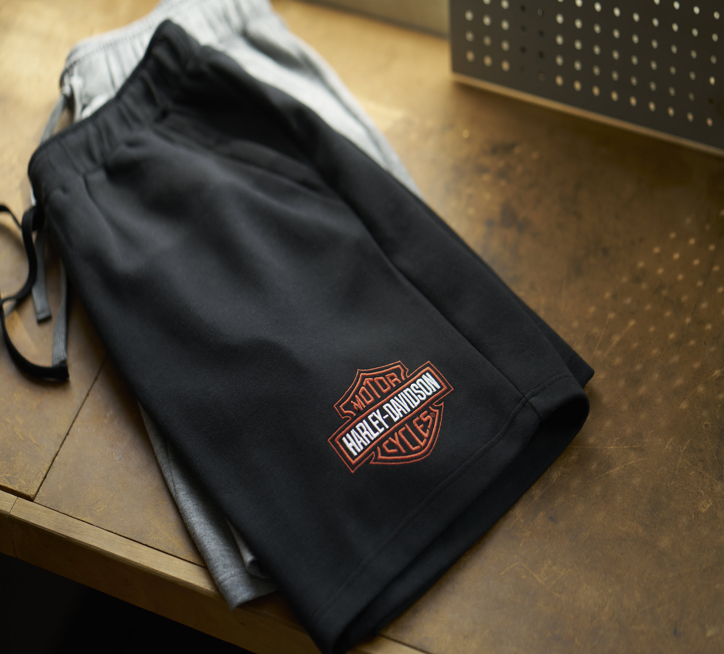 Men's Bar & Shield Fleece Shorts