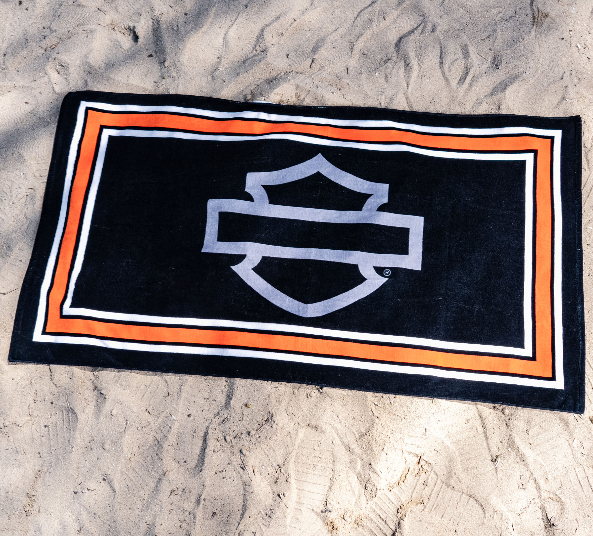 Open Bar & Shield Beach Towel