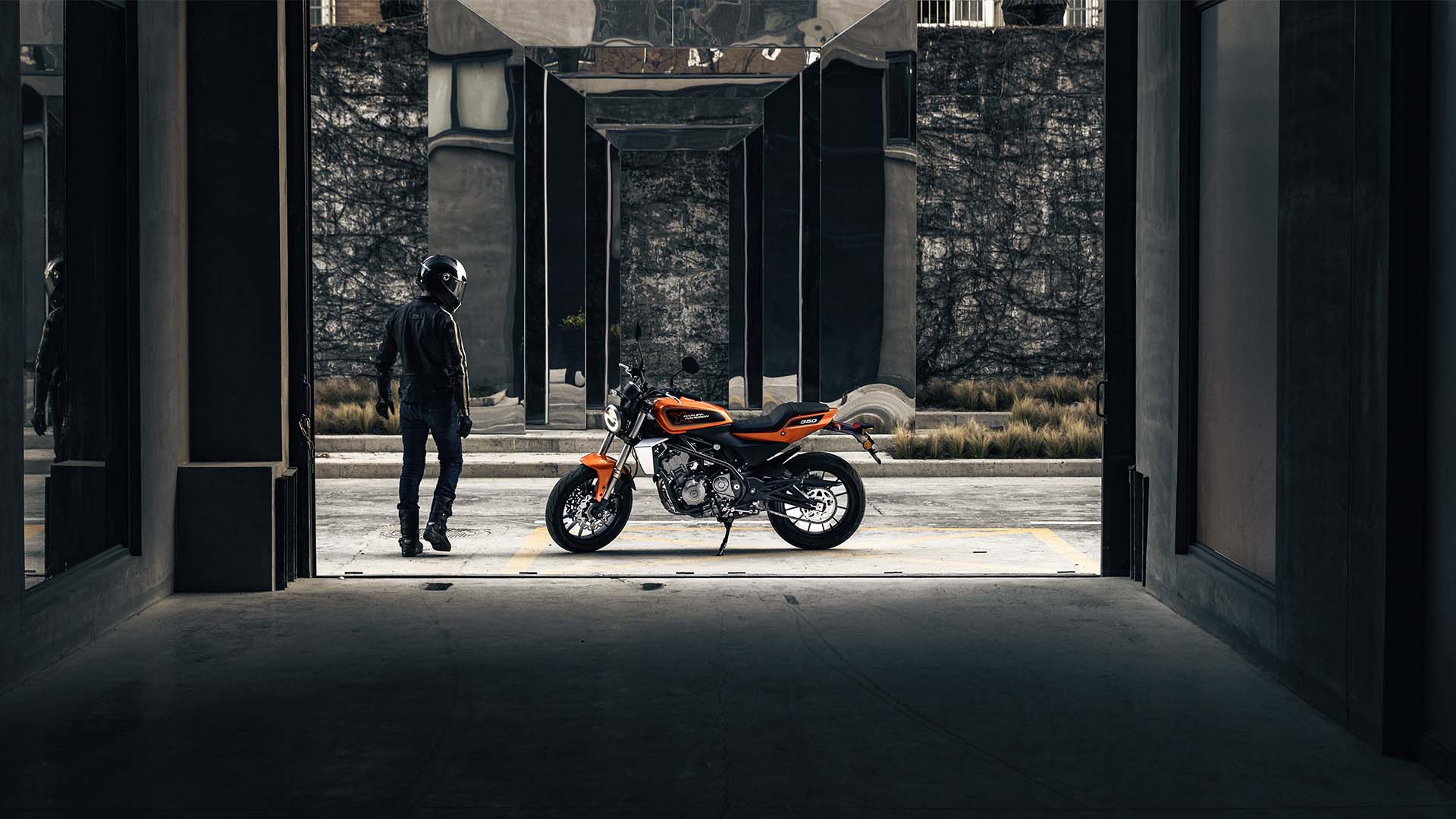 H-D X 350モーターサイクルのビューティーショット