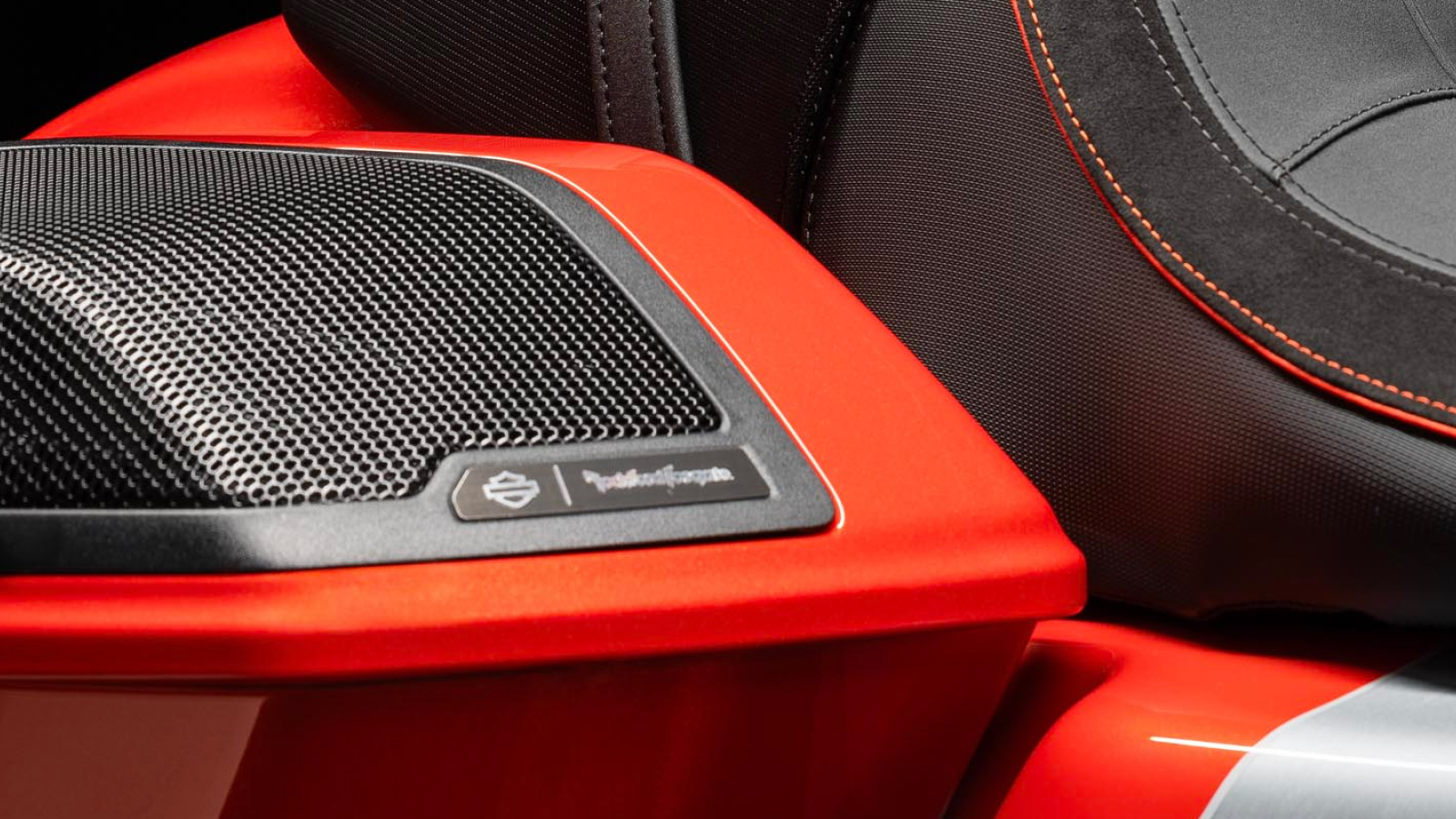 CVO Street Glide motorcycle image