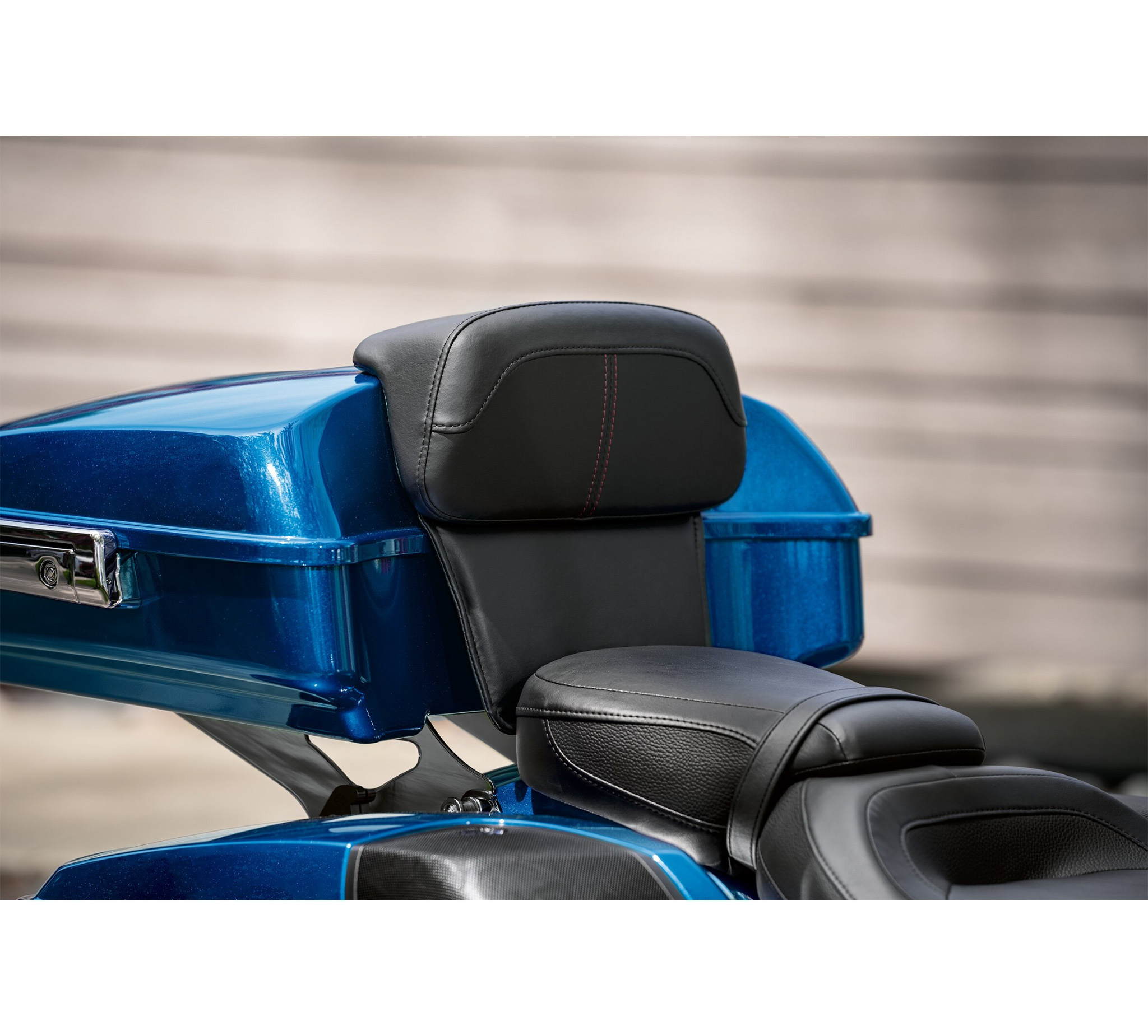 Siège passager à profil bas - vinyle lisse noir