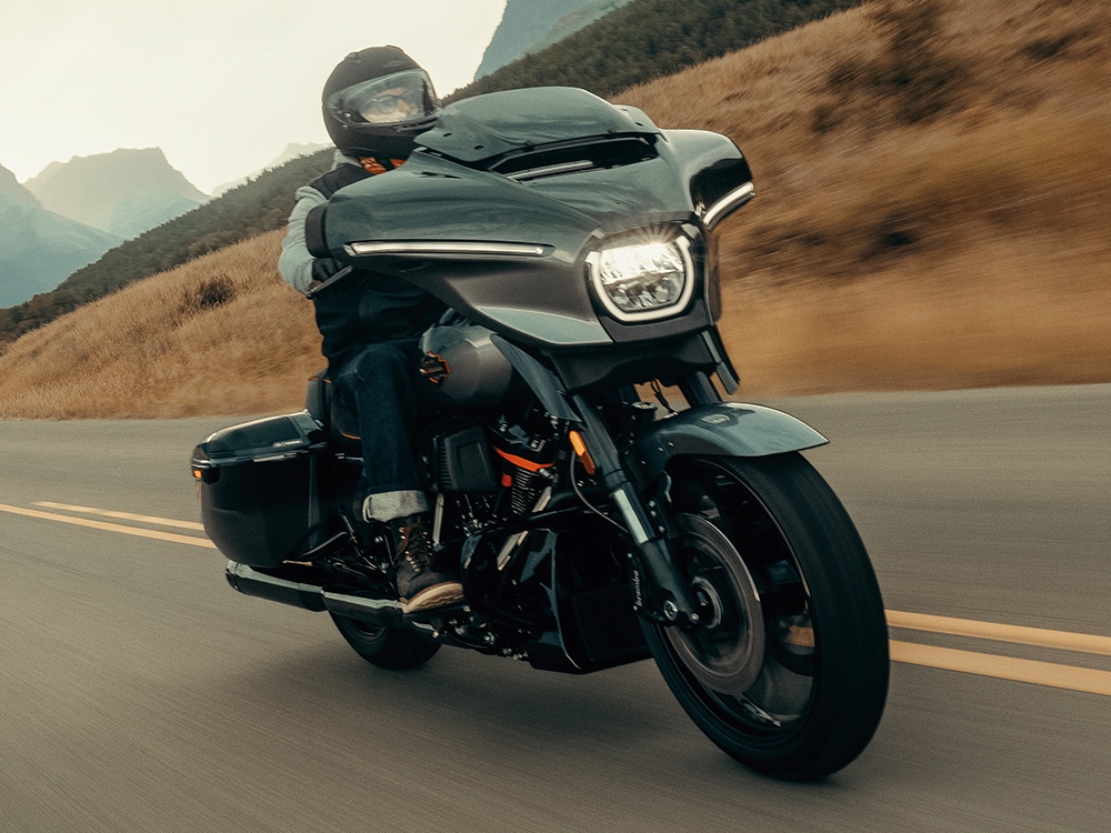 CVO™ Street Glide™ Motorcycle riding