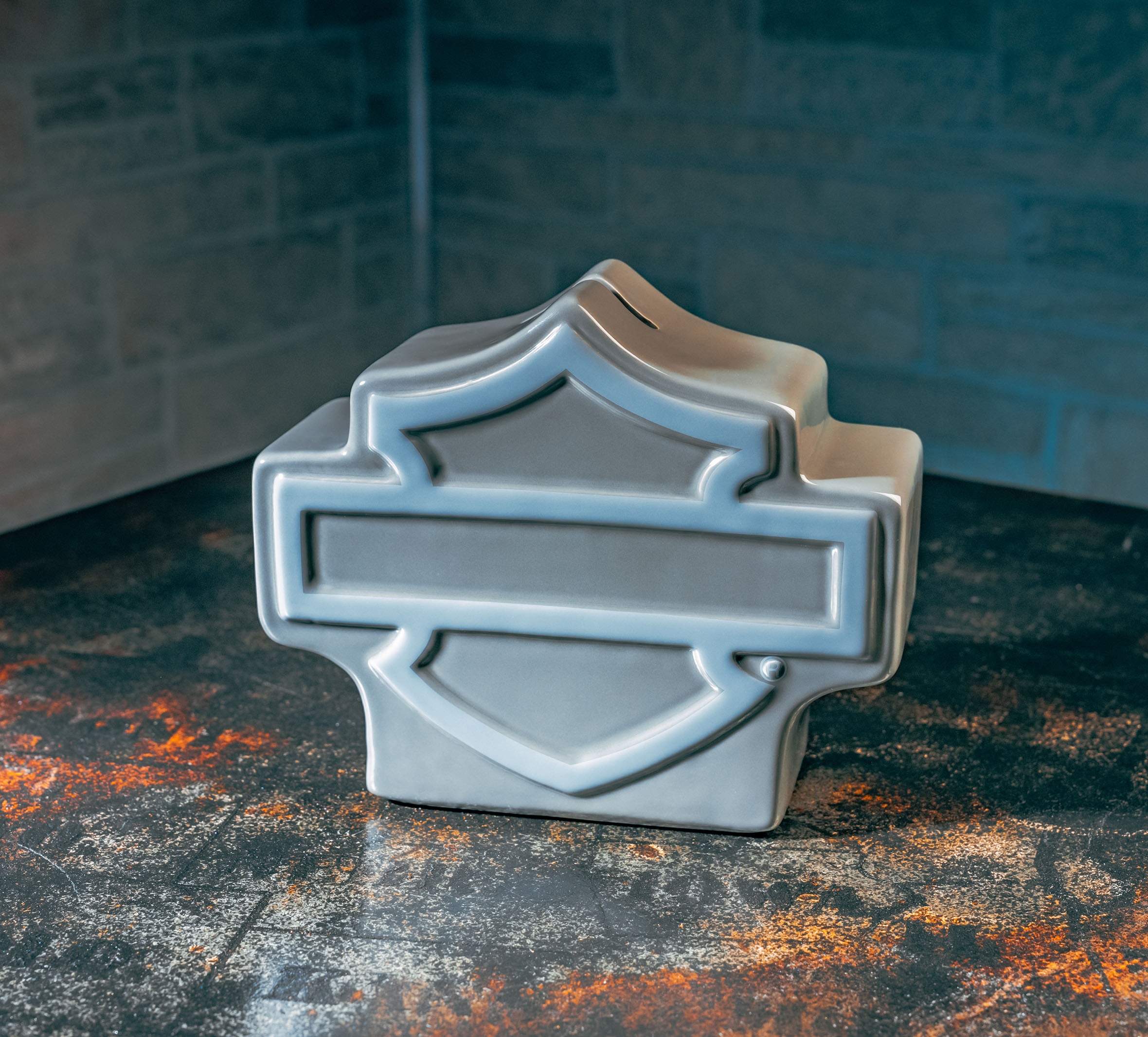 Open Bar &Shield Shaped Bank