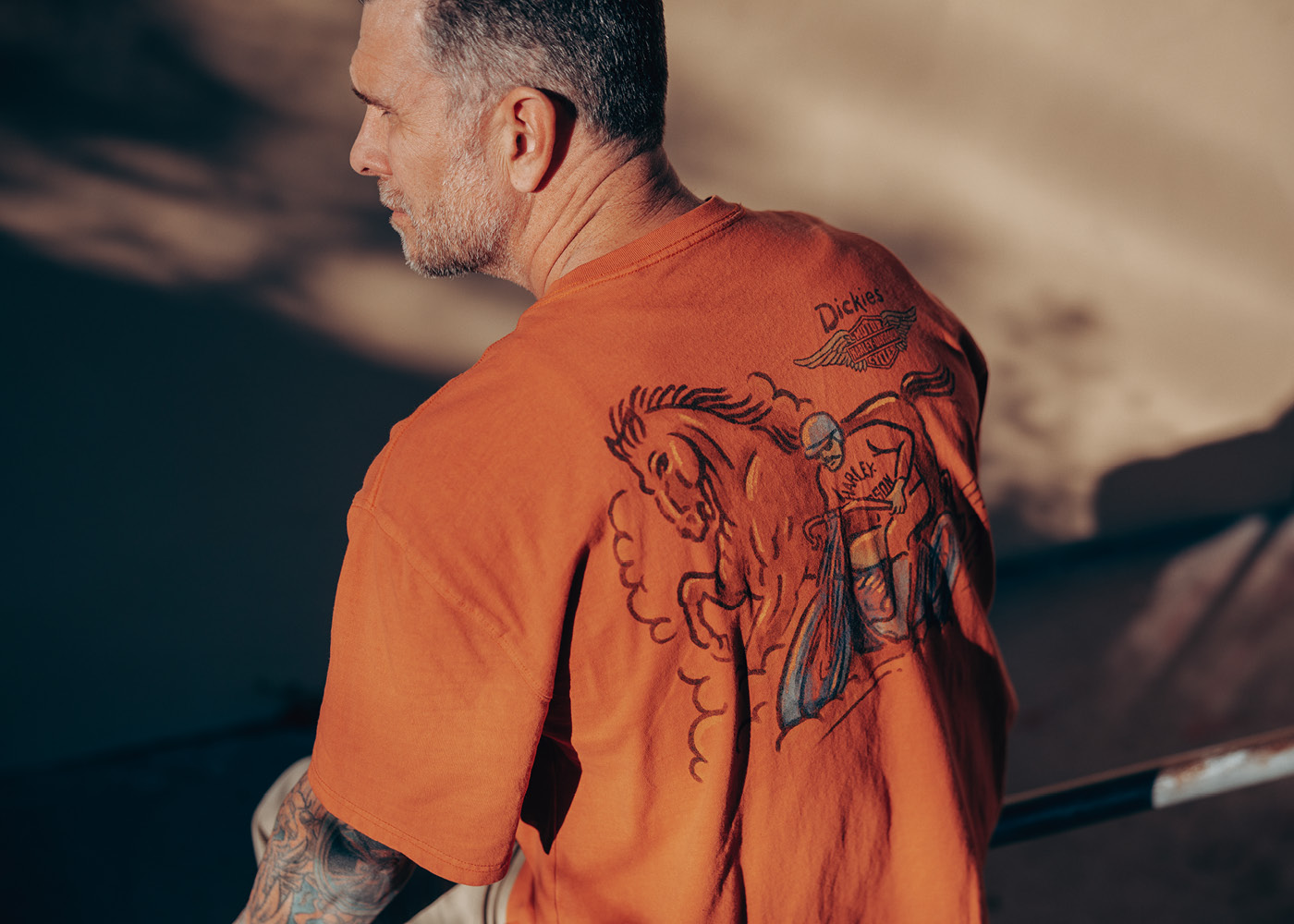 back of a man's shirt