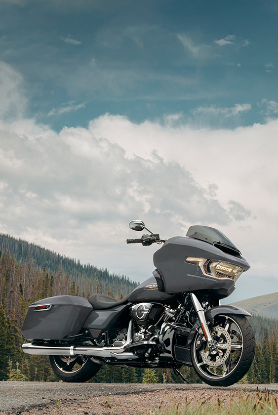 2026 road glide solo beauty shot