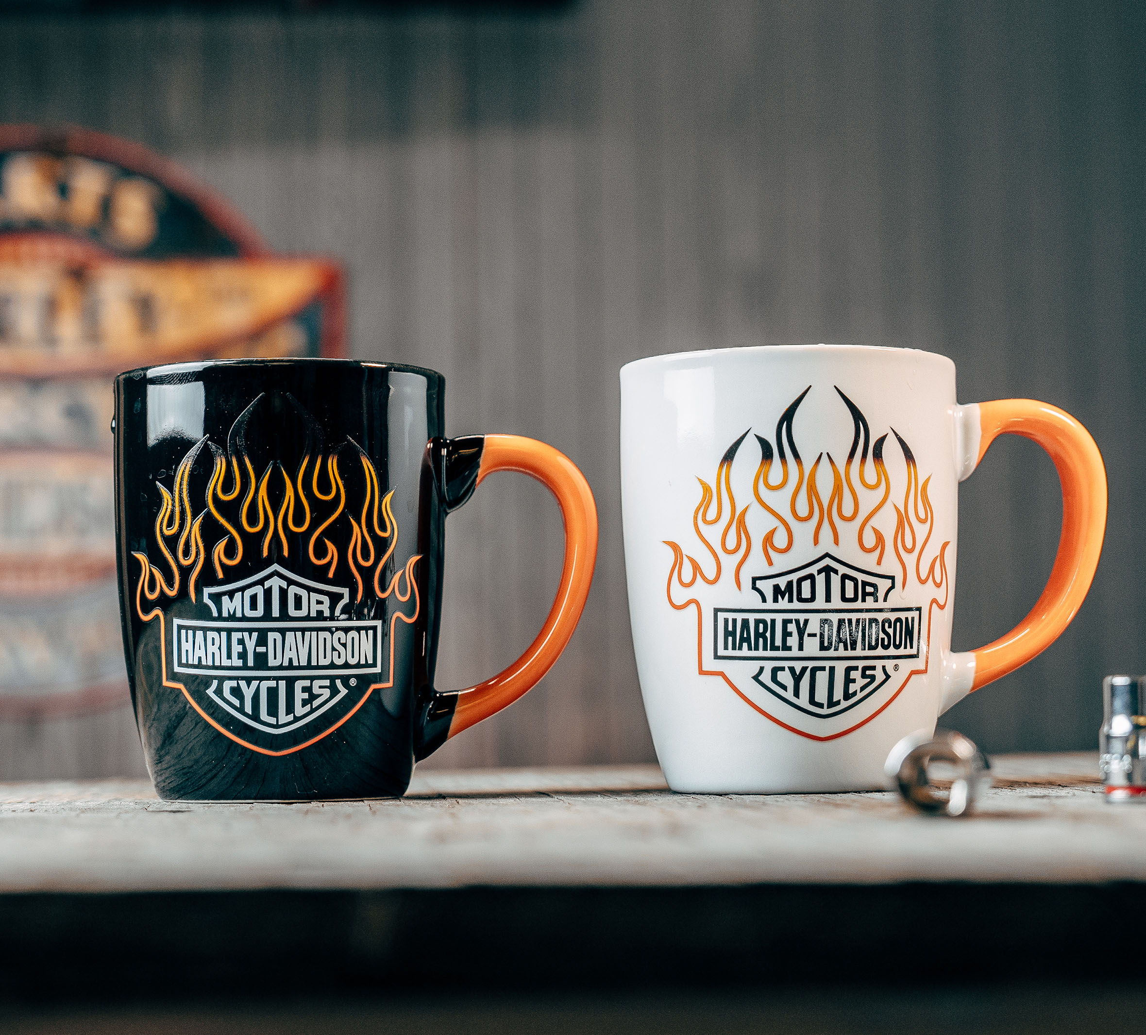 Bar & Shield Flames Color Changing Coffee Mug Set