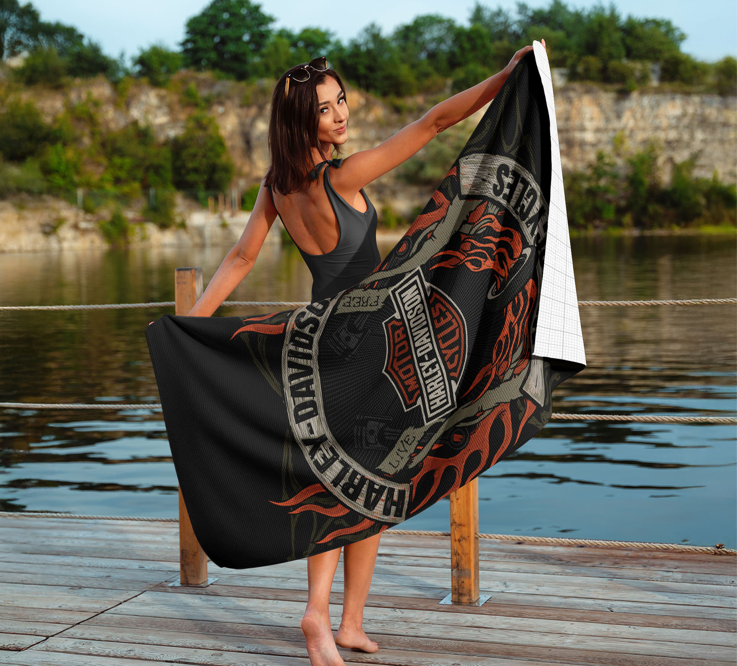 Skull & Snake Sand Free Waffle Weave Beach Towel | Harley-Davidson USA