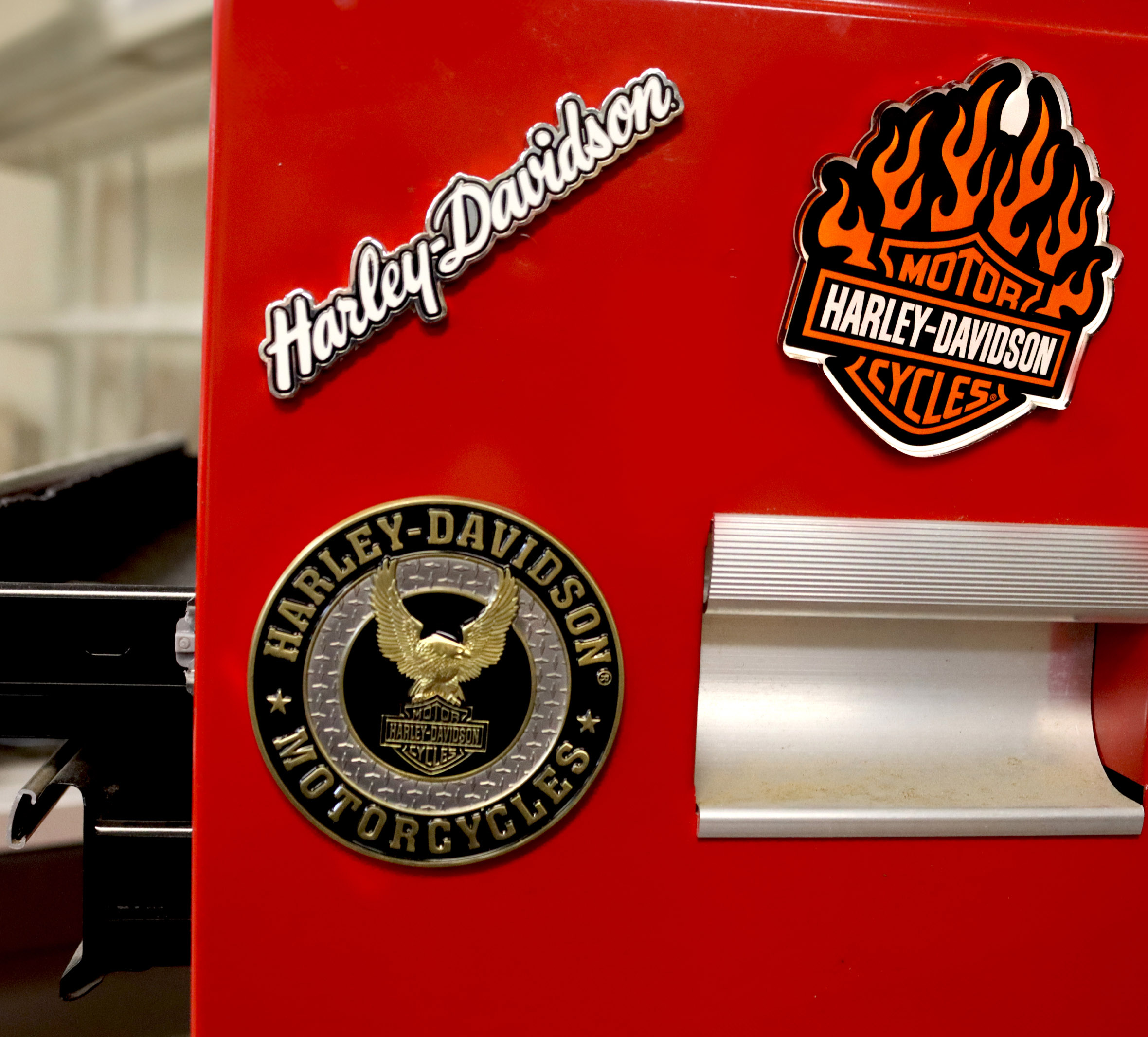 Harley® Script Heavy Duty magnet