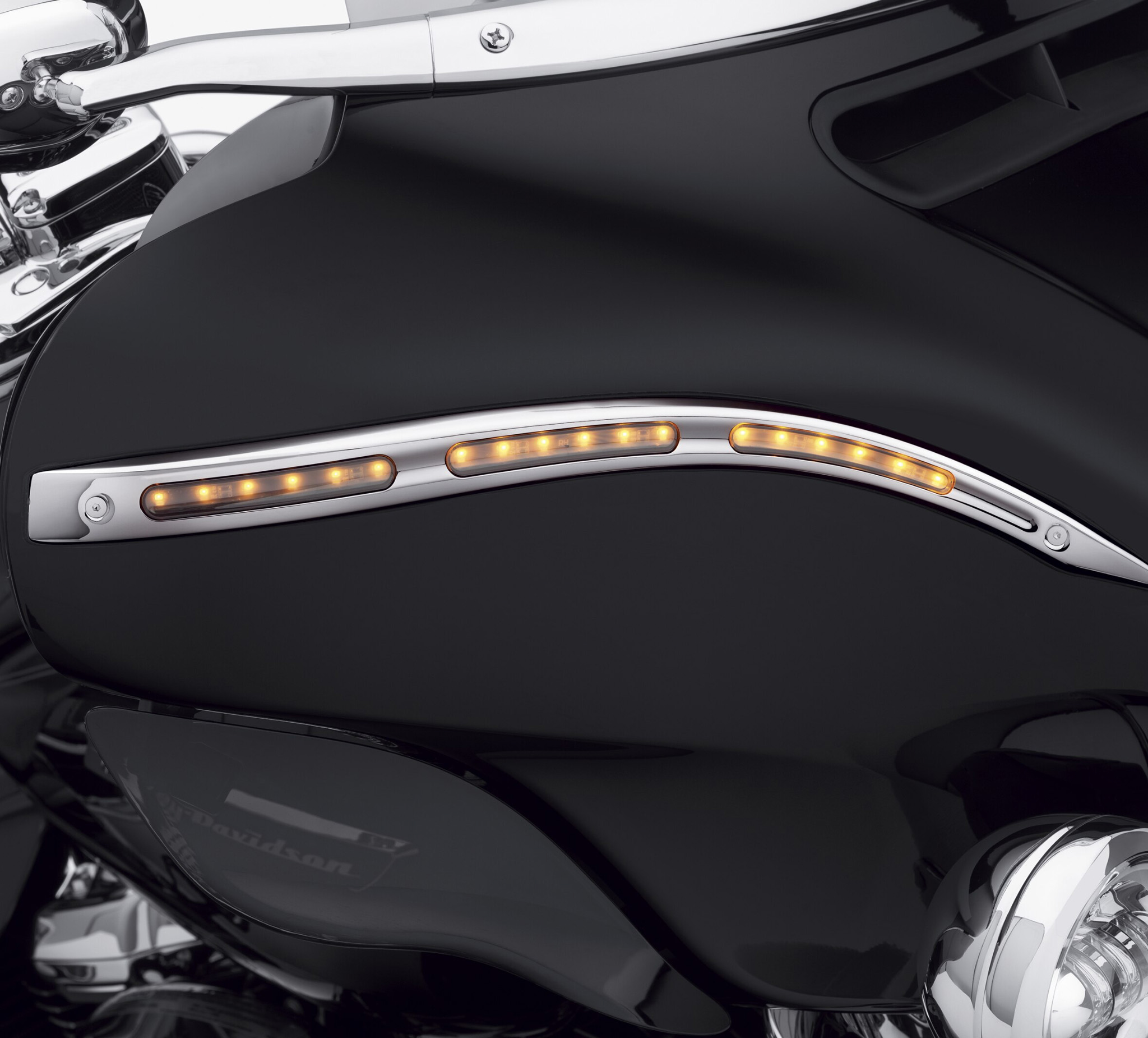 Electra Glo Illuminated Fairing Accent Trim - Chrome
