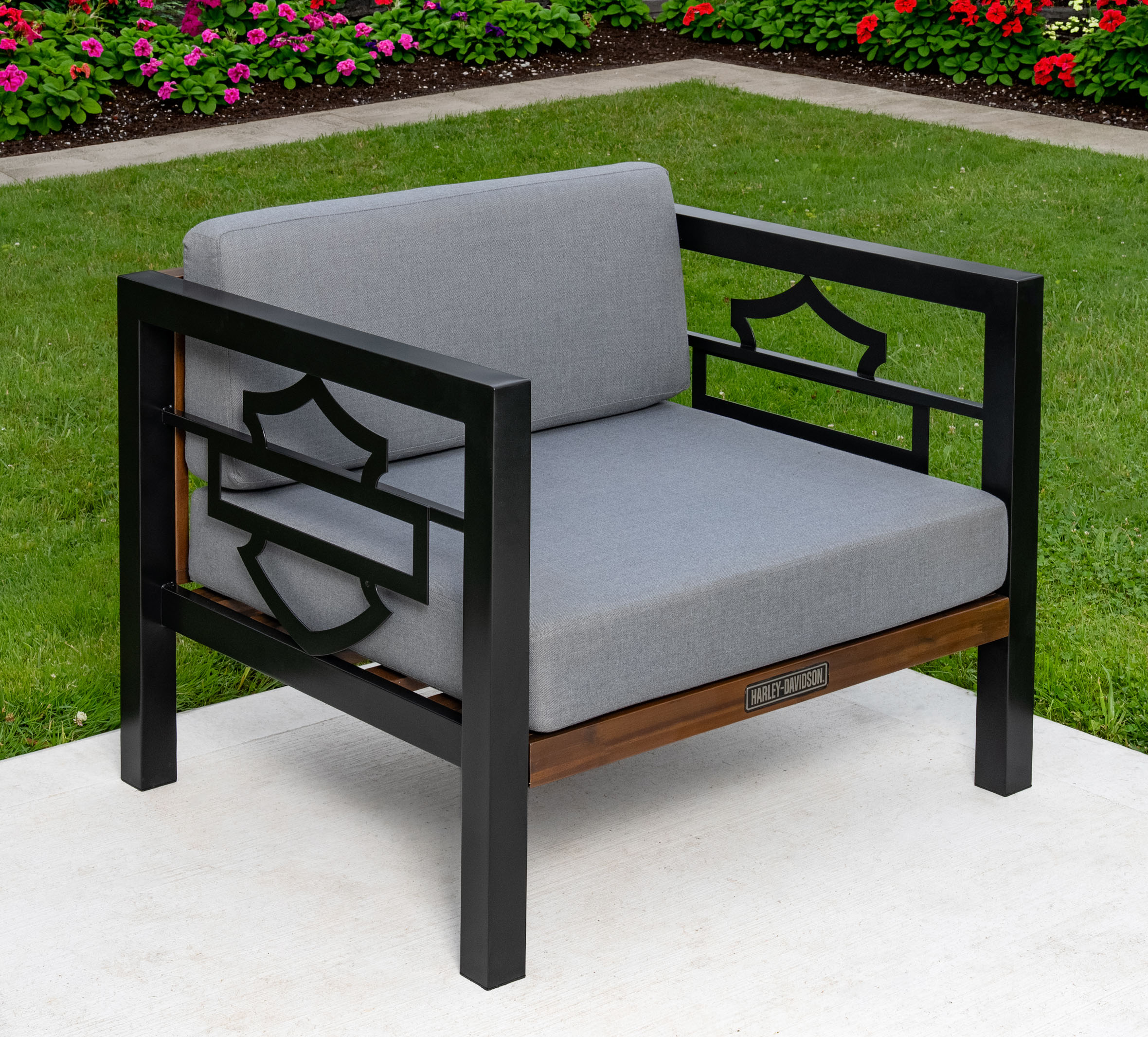 Open Bar & Shield Outdoor Chair | Harley-Davidson USA