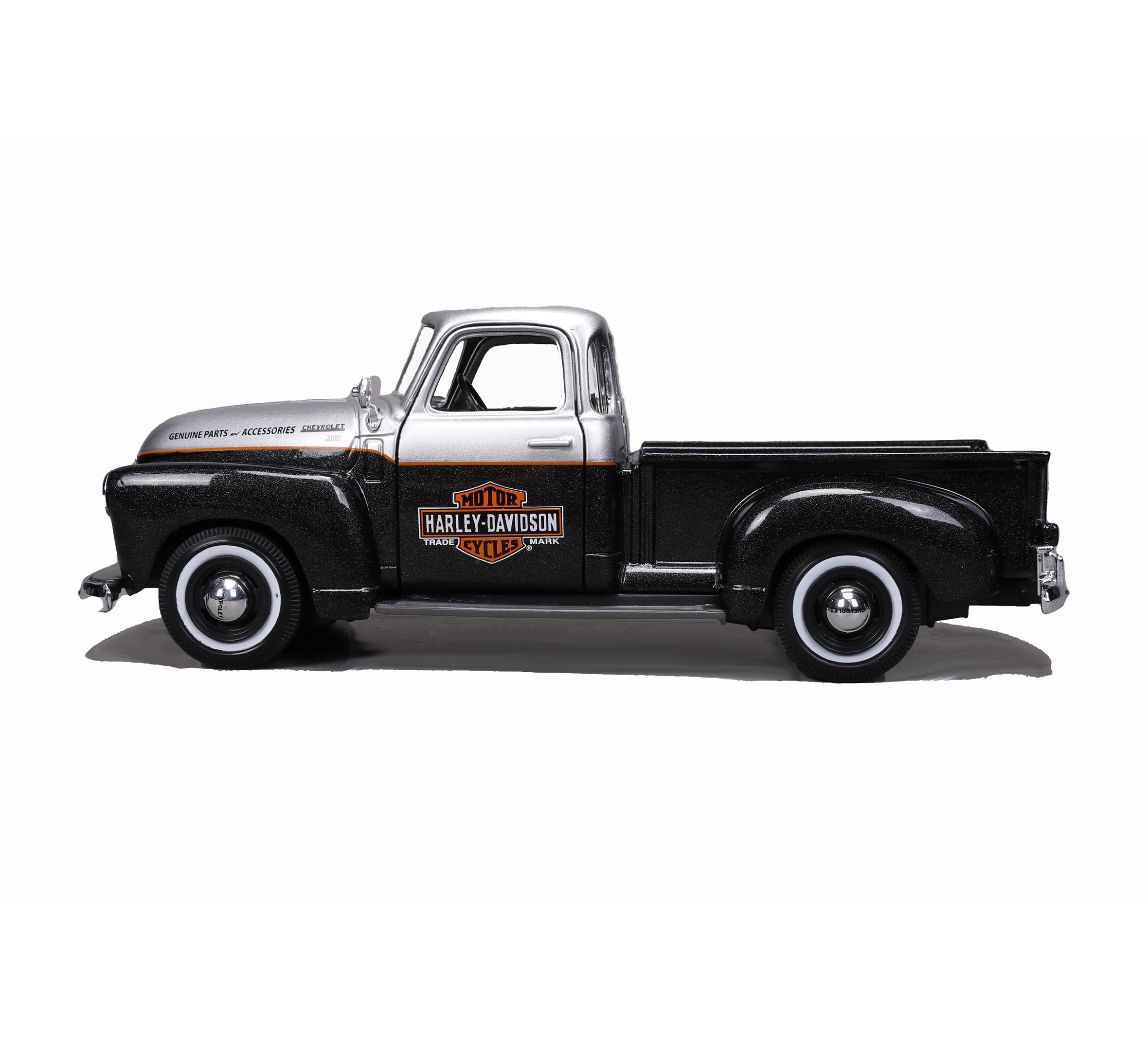 1:24 H-D '48 FL Panhead + 1950 Chevrolet 3100 PU | Harley-Davidson USA