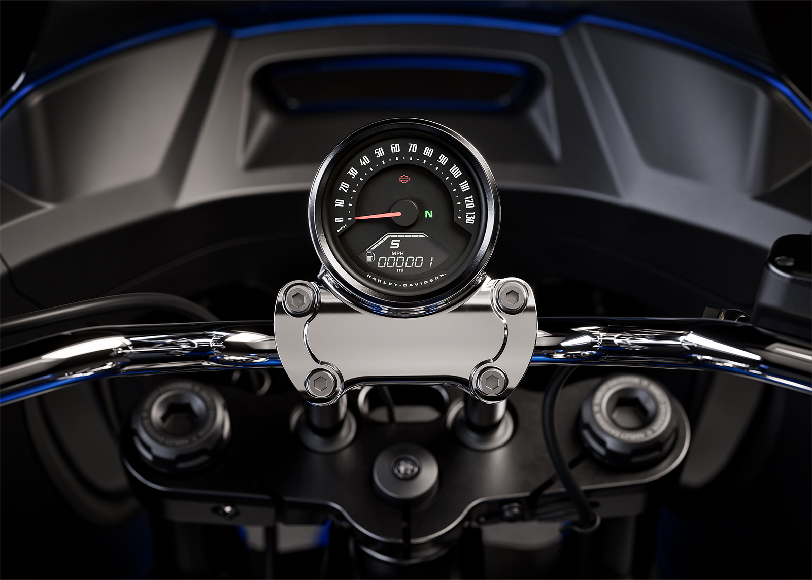 2025 Low Rider ST Display Beauty Shot