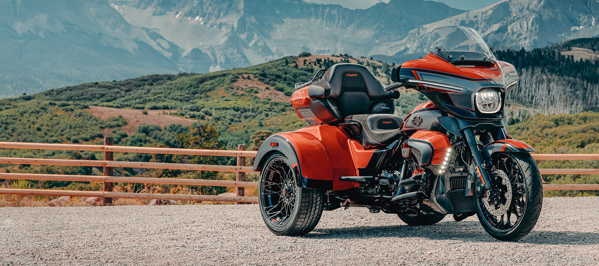 لقطة جماليّة لدرّاجة 2026 CVO Street Glide 3 Limited