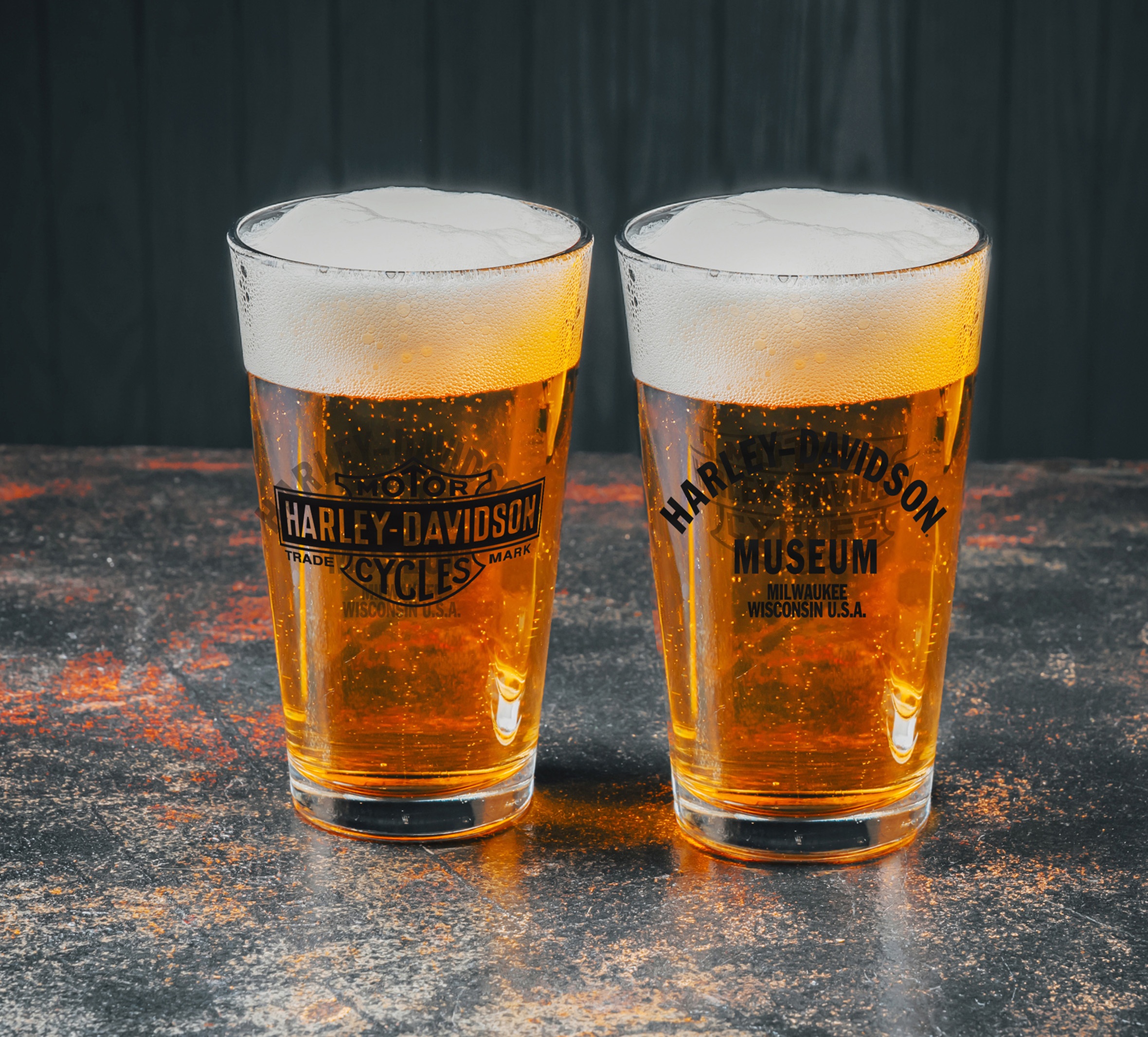 Bar & Shield Pint Glasses - Set of 2