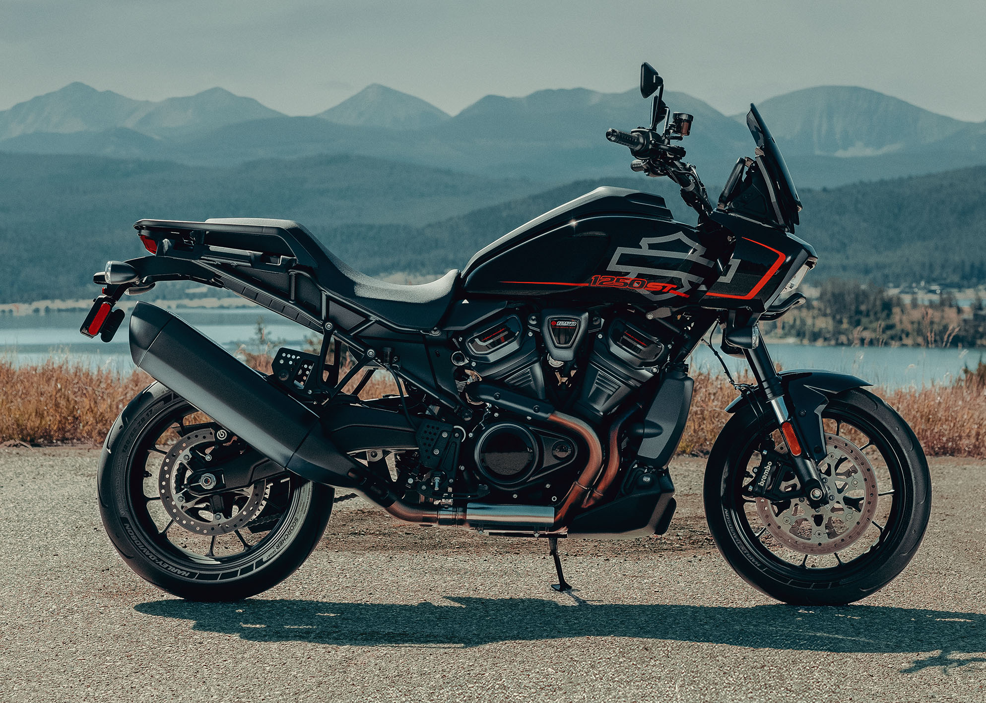 2025 Pan America ST Beauty Shot