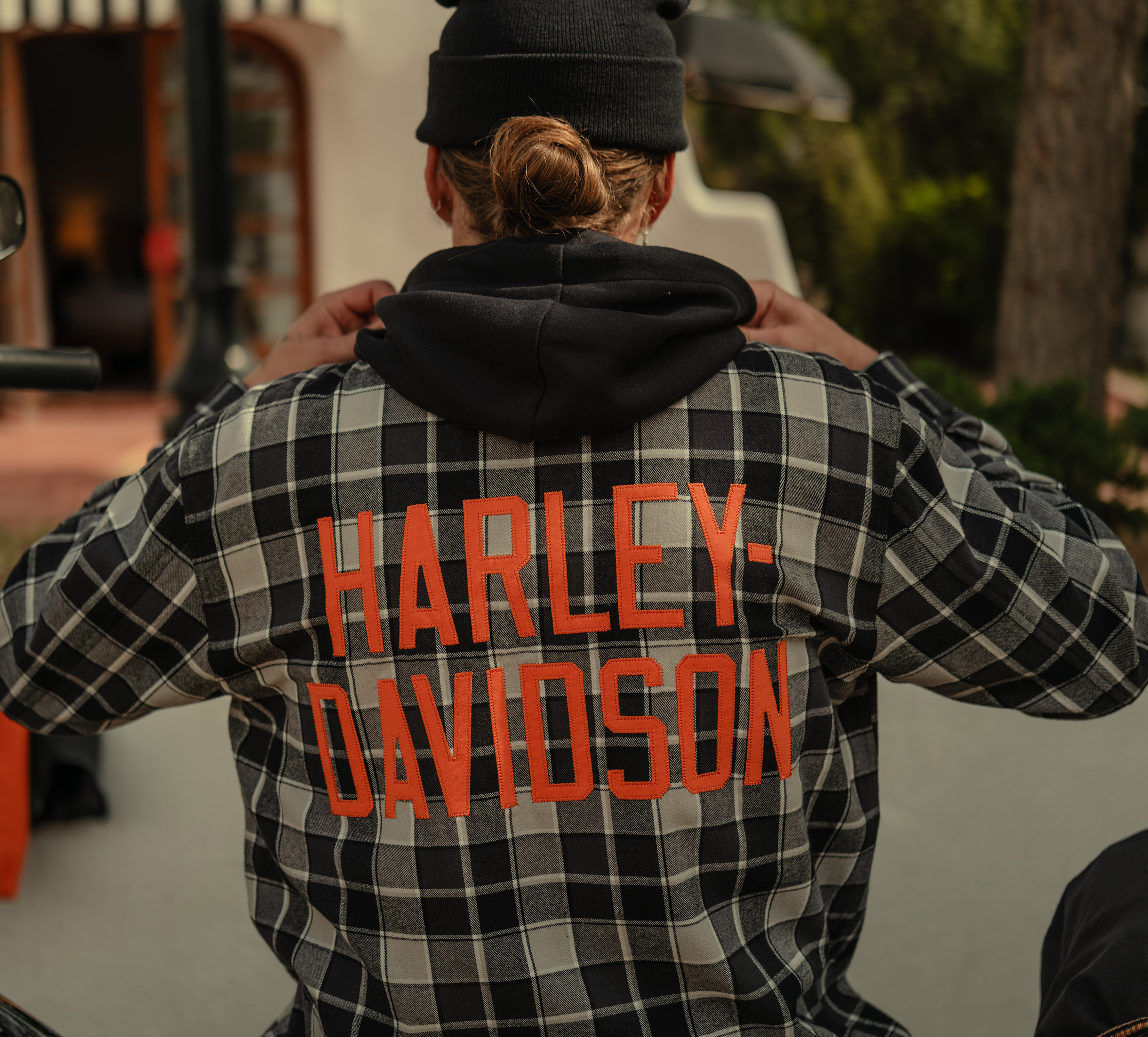 Men's Hooded Plaid Long Sleeve Shirt