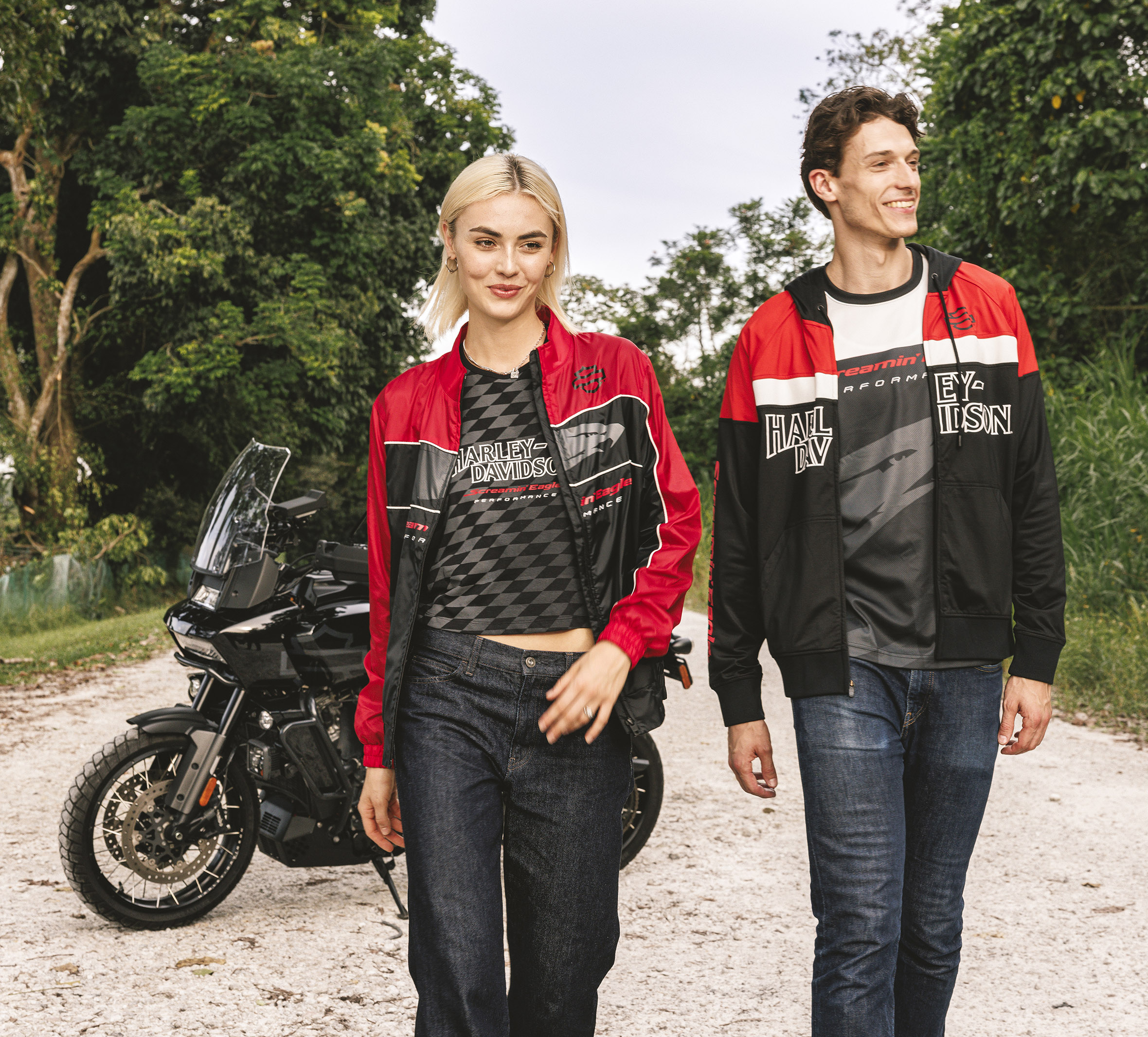 Men's Screamin' Eagle Color Blocked Hoodie