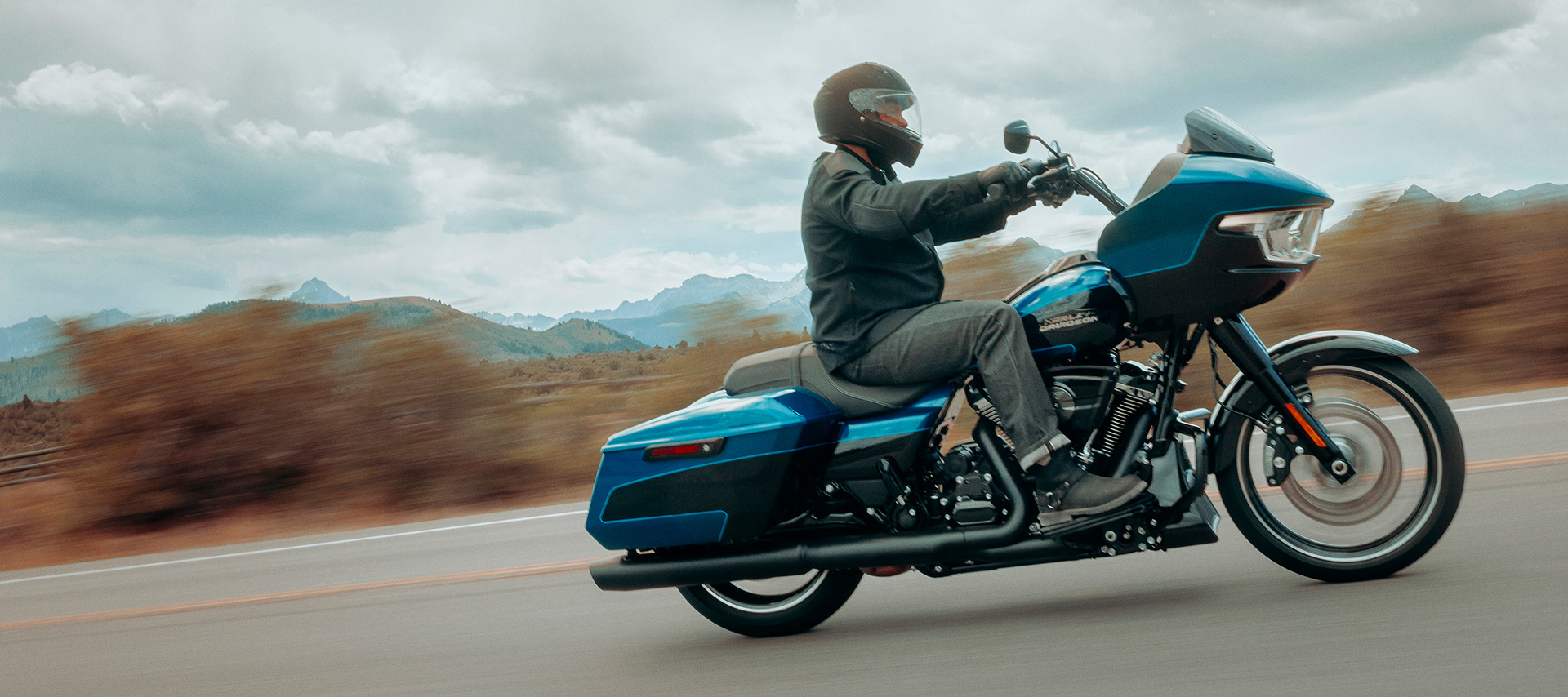 riding shot da road glide 2026