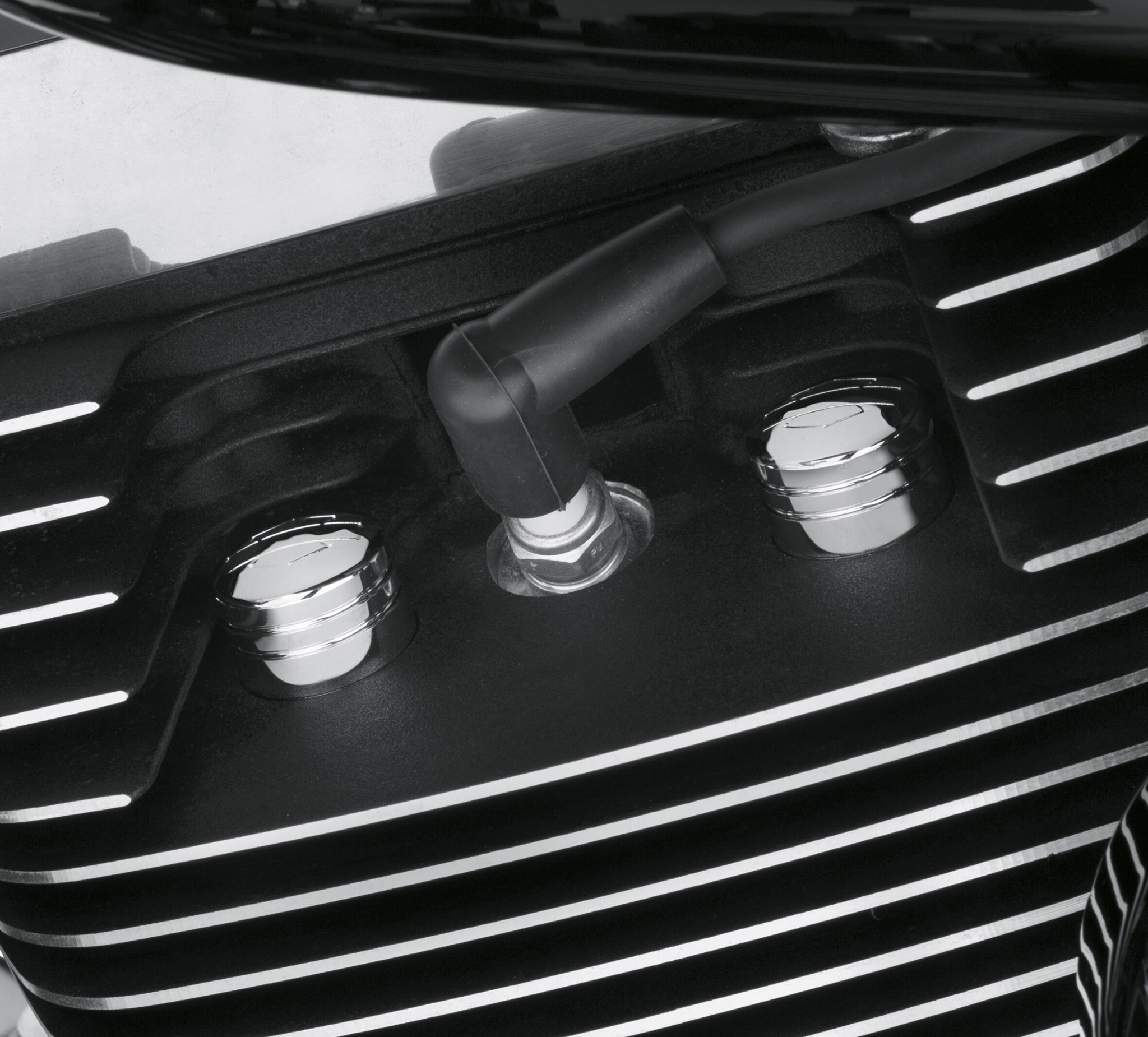 Bar & Shield Headbolt Cover Kit