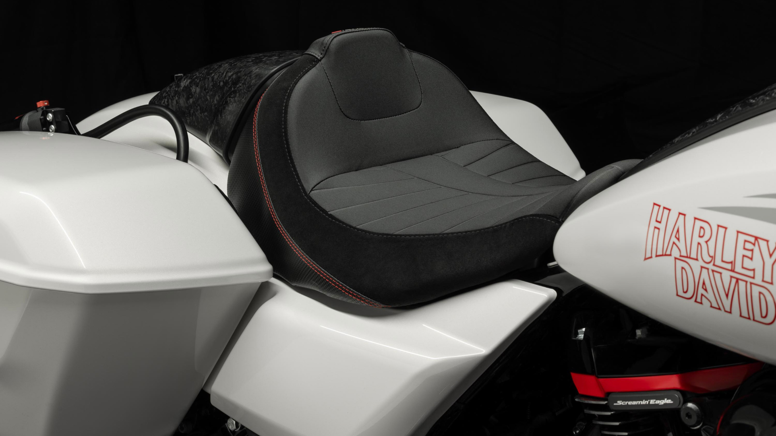 Prezentační snímek motocyklu CVO Road Glide ST