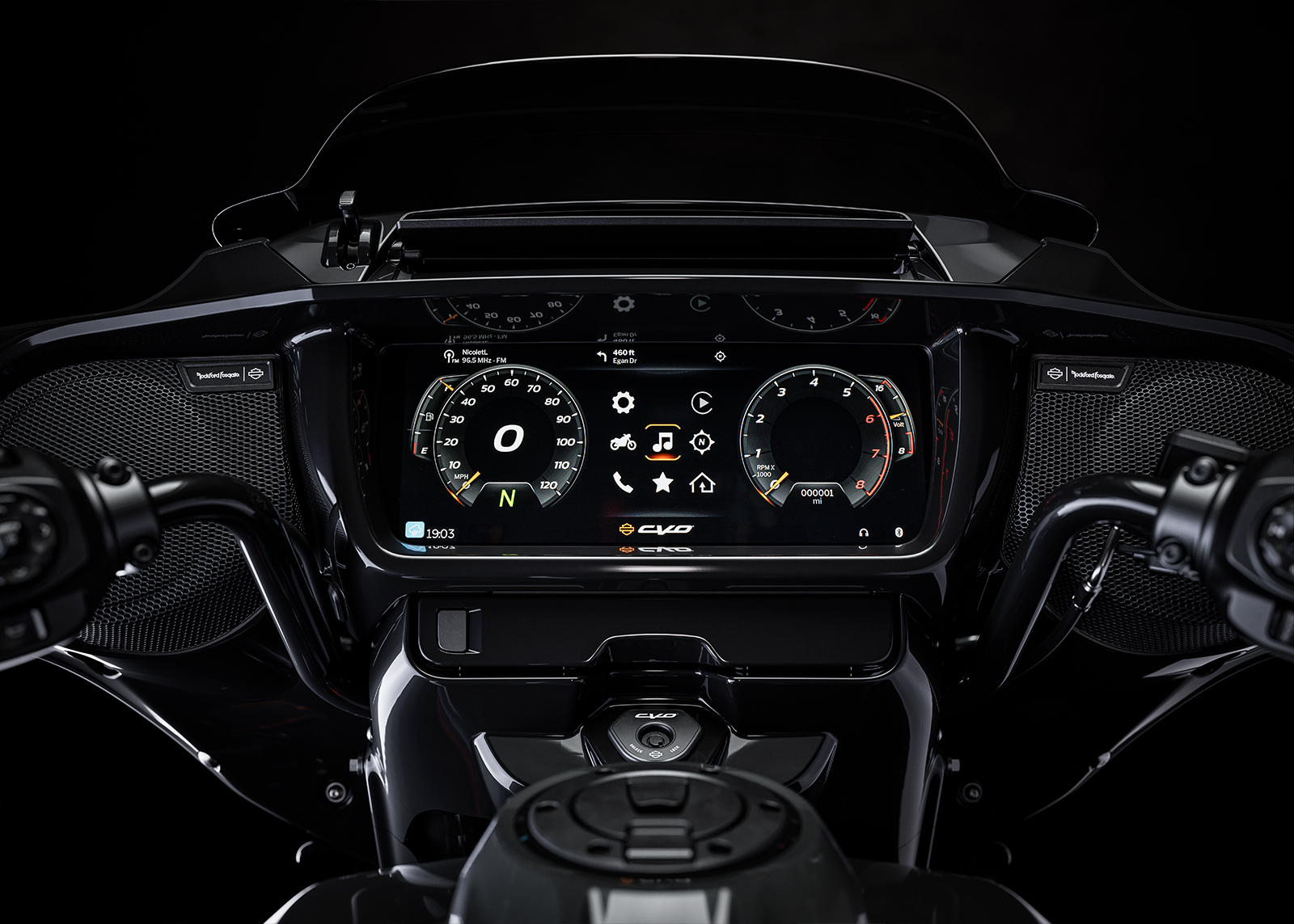 2025 Road Glide TFT screen display