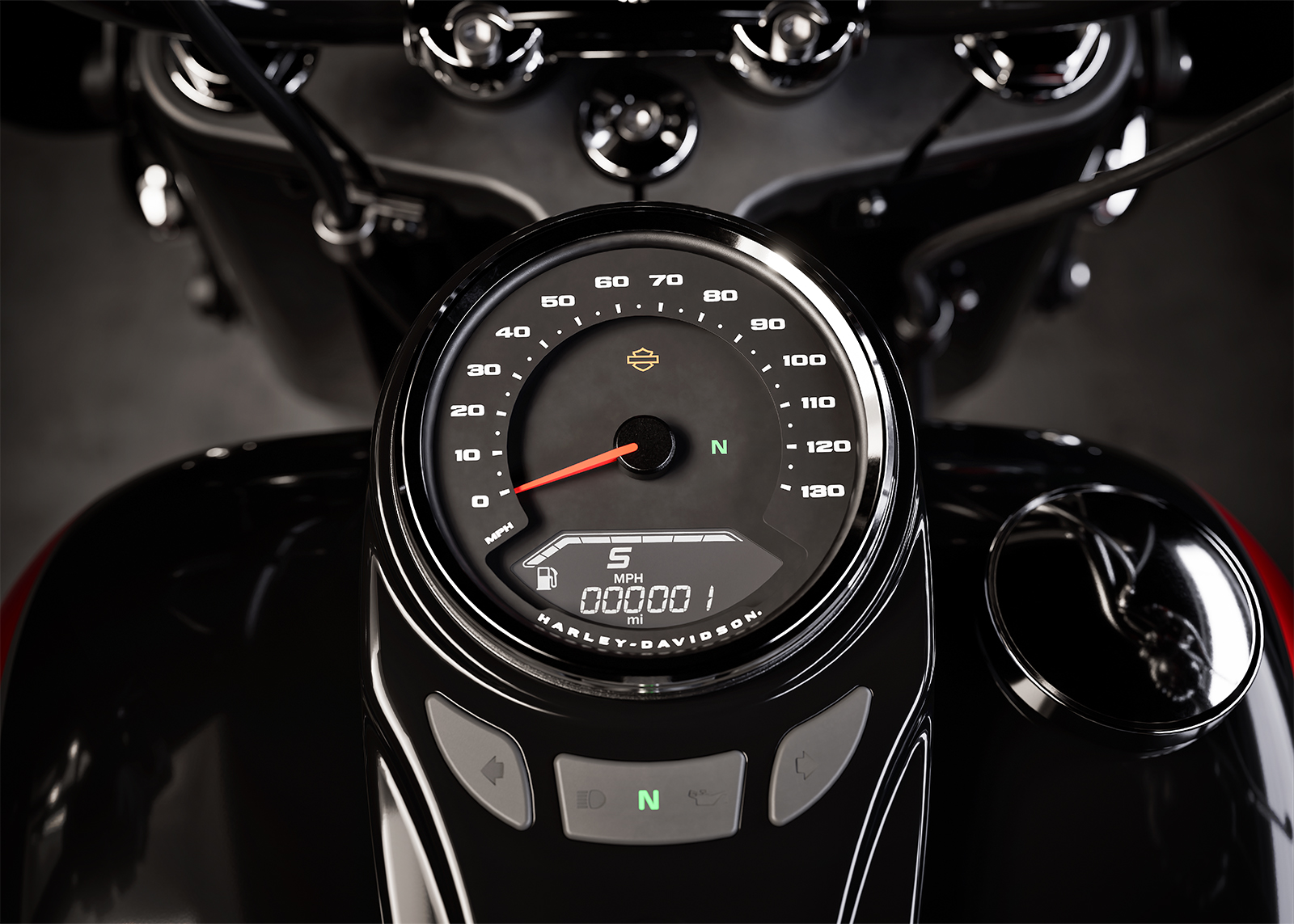 Das fünf Zoll große analoge Display der 2025er Heritage Classic