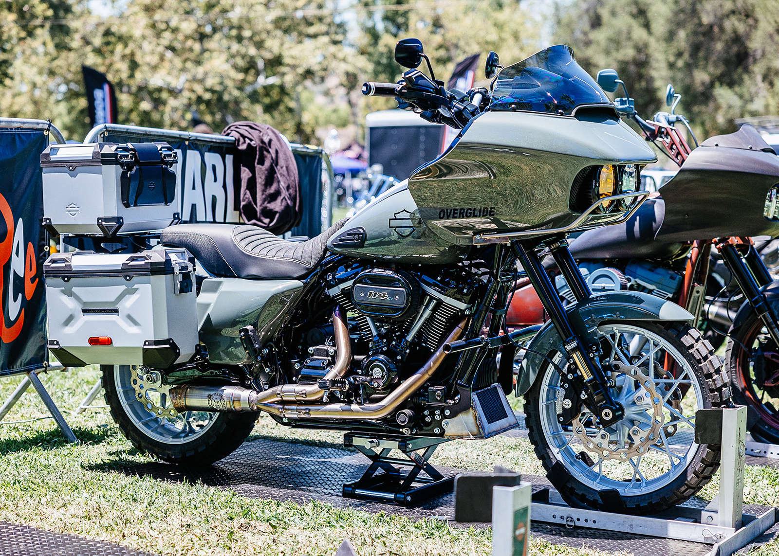 A custom motorcycle built by Laidlaw’s Harley-Davidson, the Laidlaw Overglide, seen from the right front three quarter view, on display at the Born Free motorcycle show.