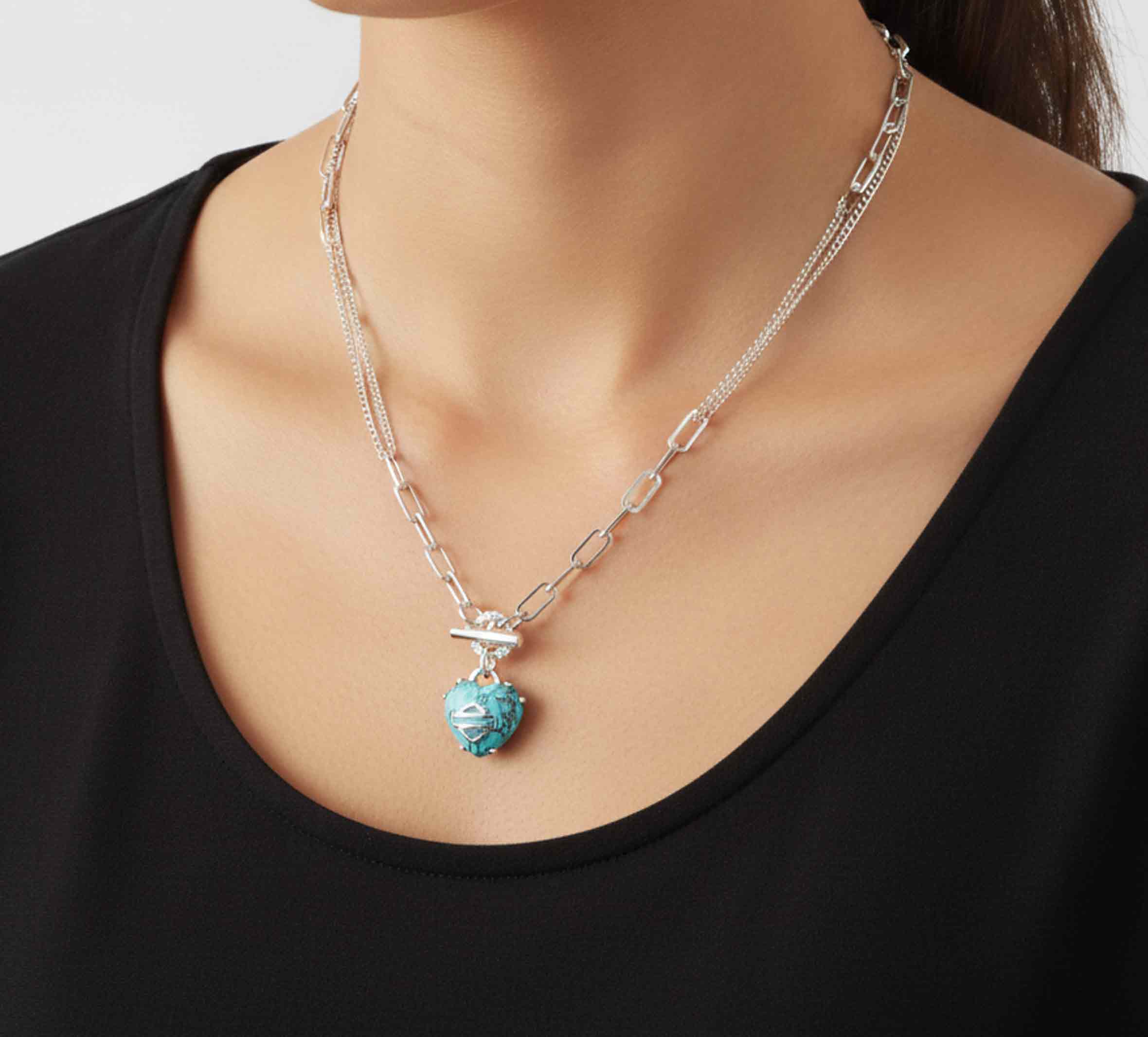 woman wearing a necklace