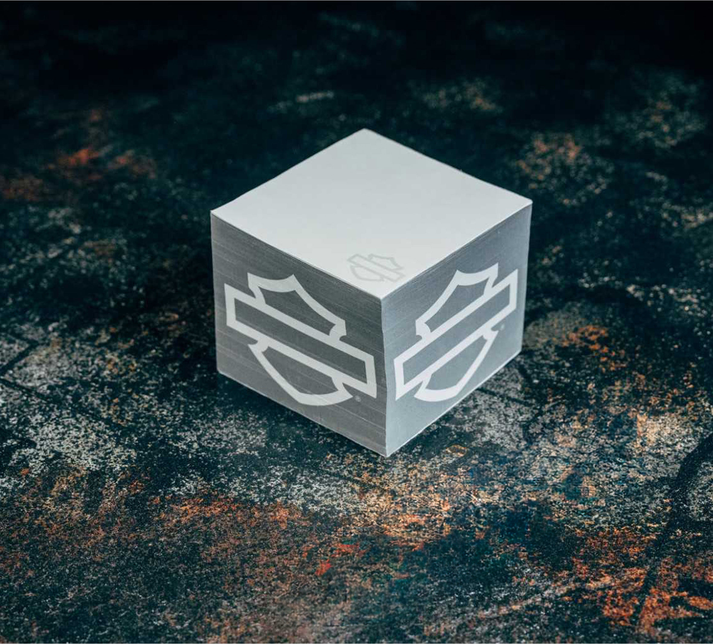 Open Bar & Shield (Self Stick) Note Cube