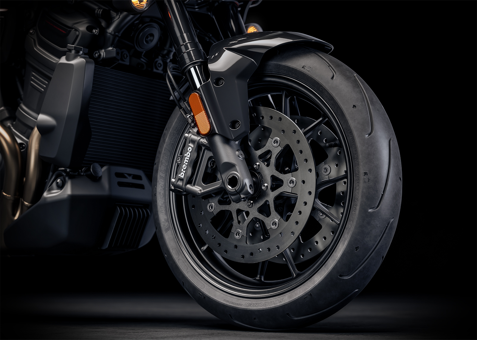 2025 Pan America ST: Key Features : Wheels